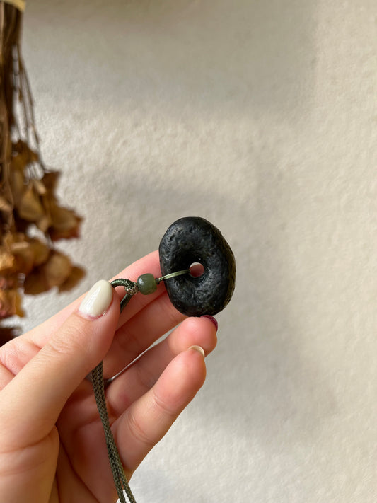 Ancient-style Hetian Jade Pebble Peace buckle，古风小籽料平安扣