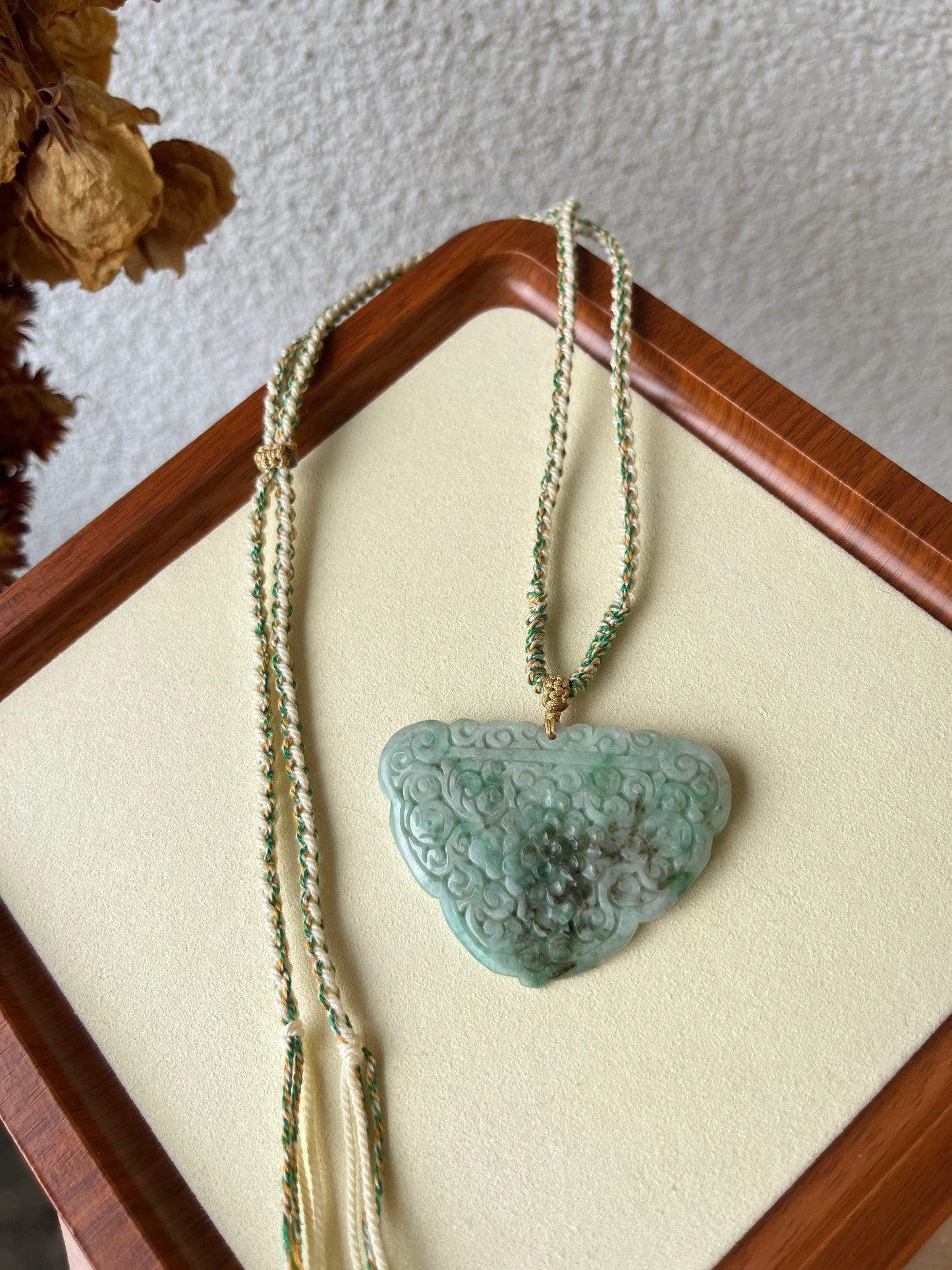 Hand Carved Jadeite Ruyi Blessing Lock | 手雕翡翠如意福锁