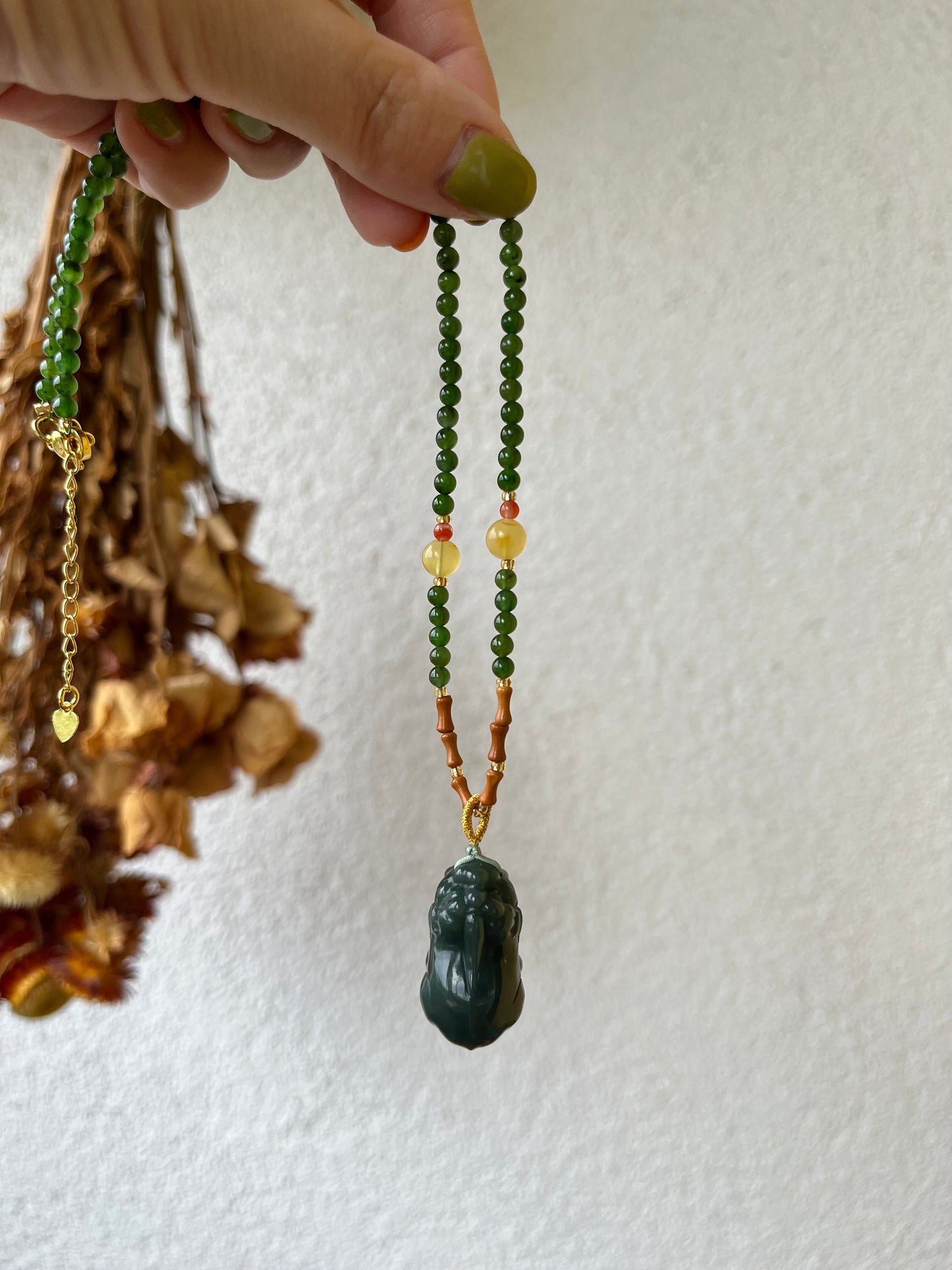 Hetian Green Jade Beaded Necklace with Hetian Jade Pixiu Pendant | 和田碧玉项链加湖水绿貔貅