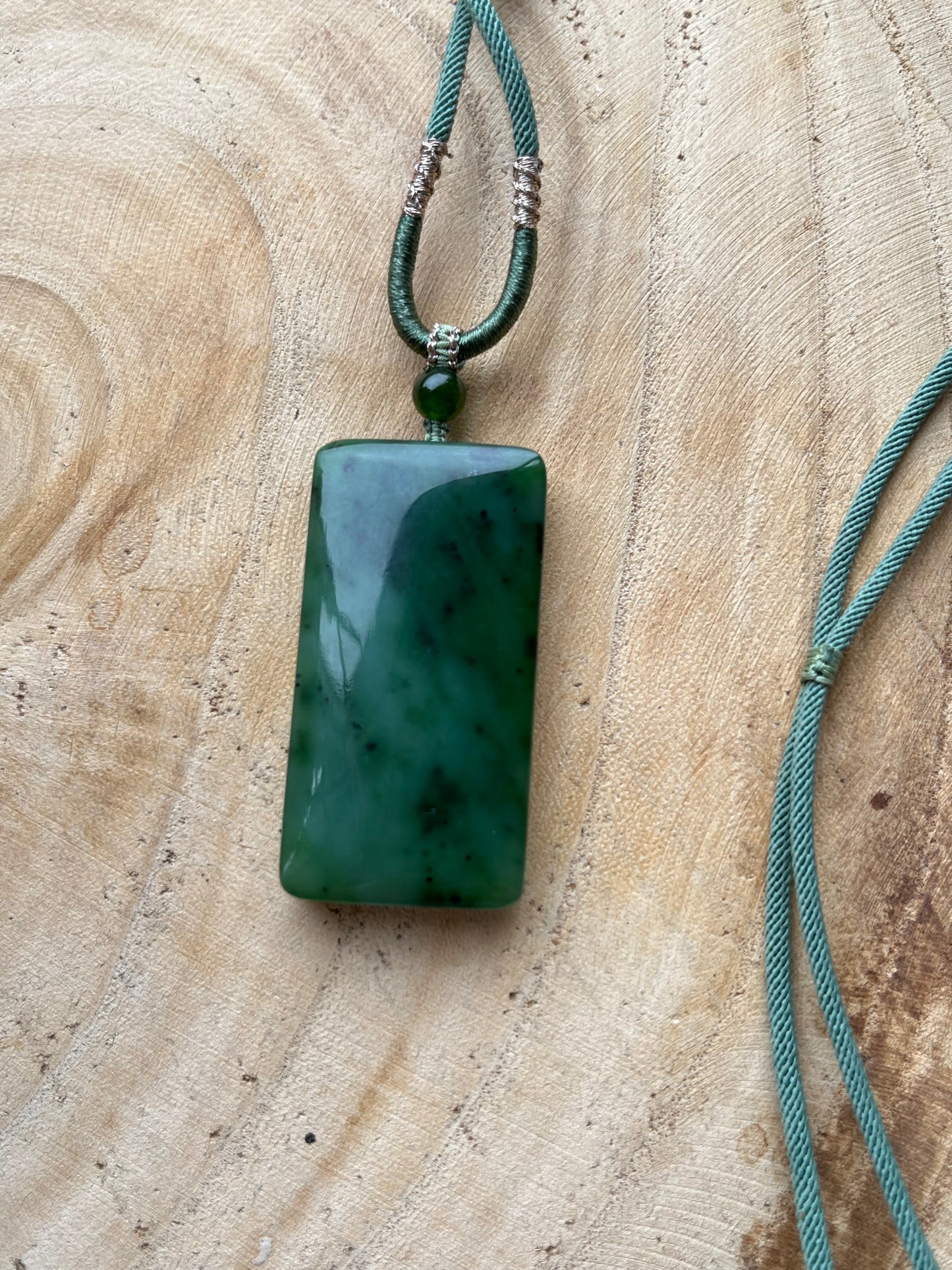 Necklace with a Green Hetian Jade Flat Pendant，和田老矿碧玉无事牌