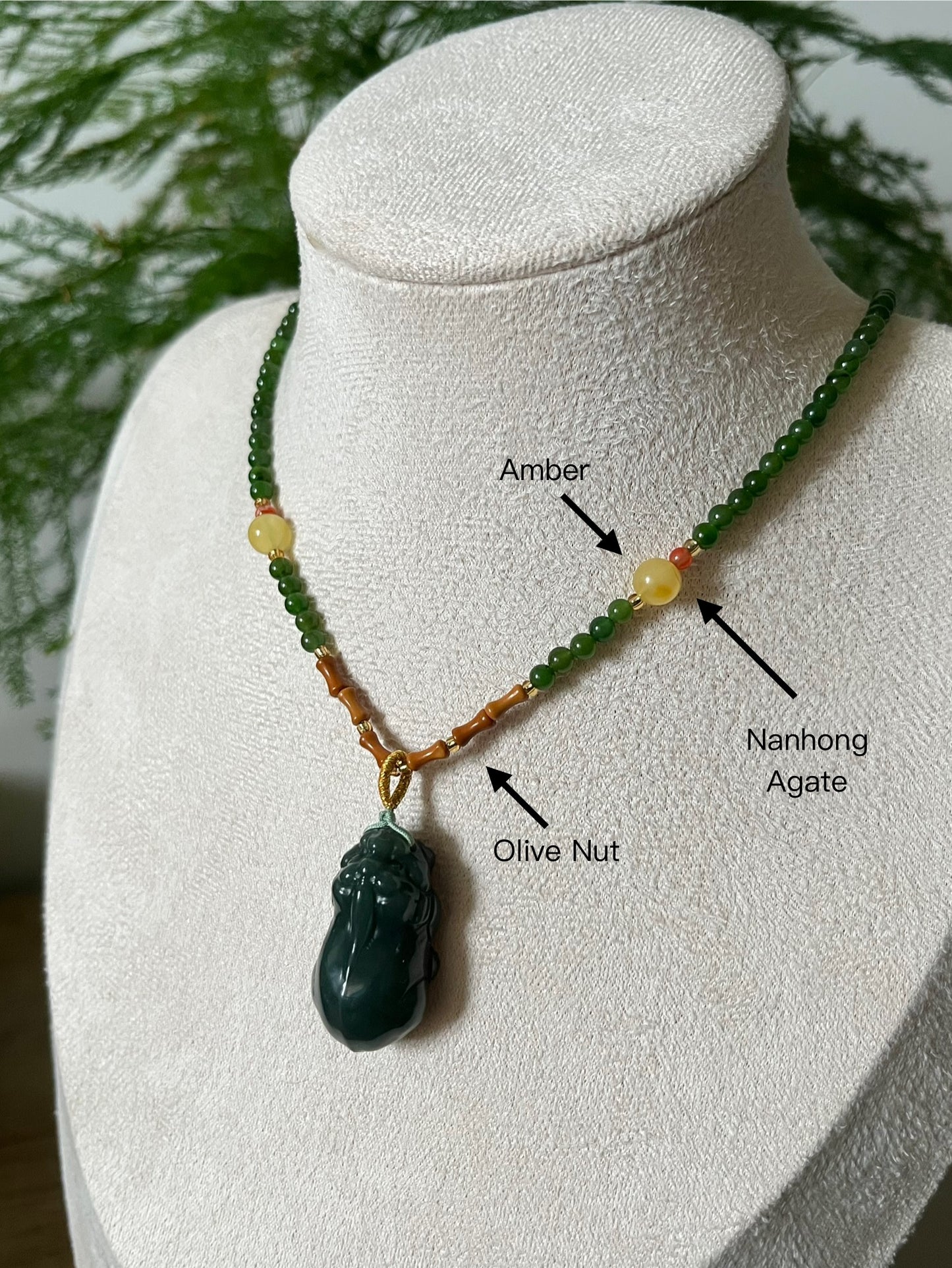 Hetian Green Jade Beaded Necklace with Hetian Jade Pixiu Pendant | 和田碧玉项链加湖水绿貔貅