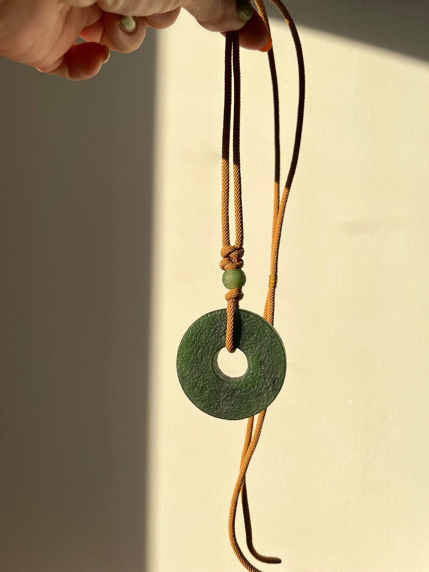 Antique-style Green Hetian Jade Chinese Safety Clasp Pendant, Chinese PI pendant，碧玉古风大平安扣