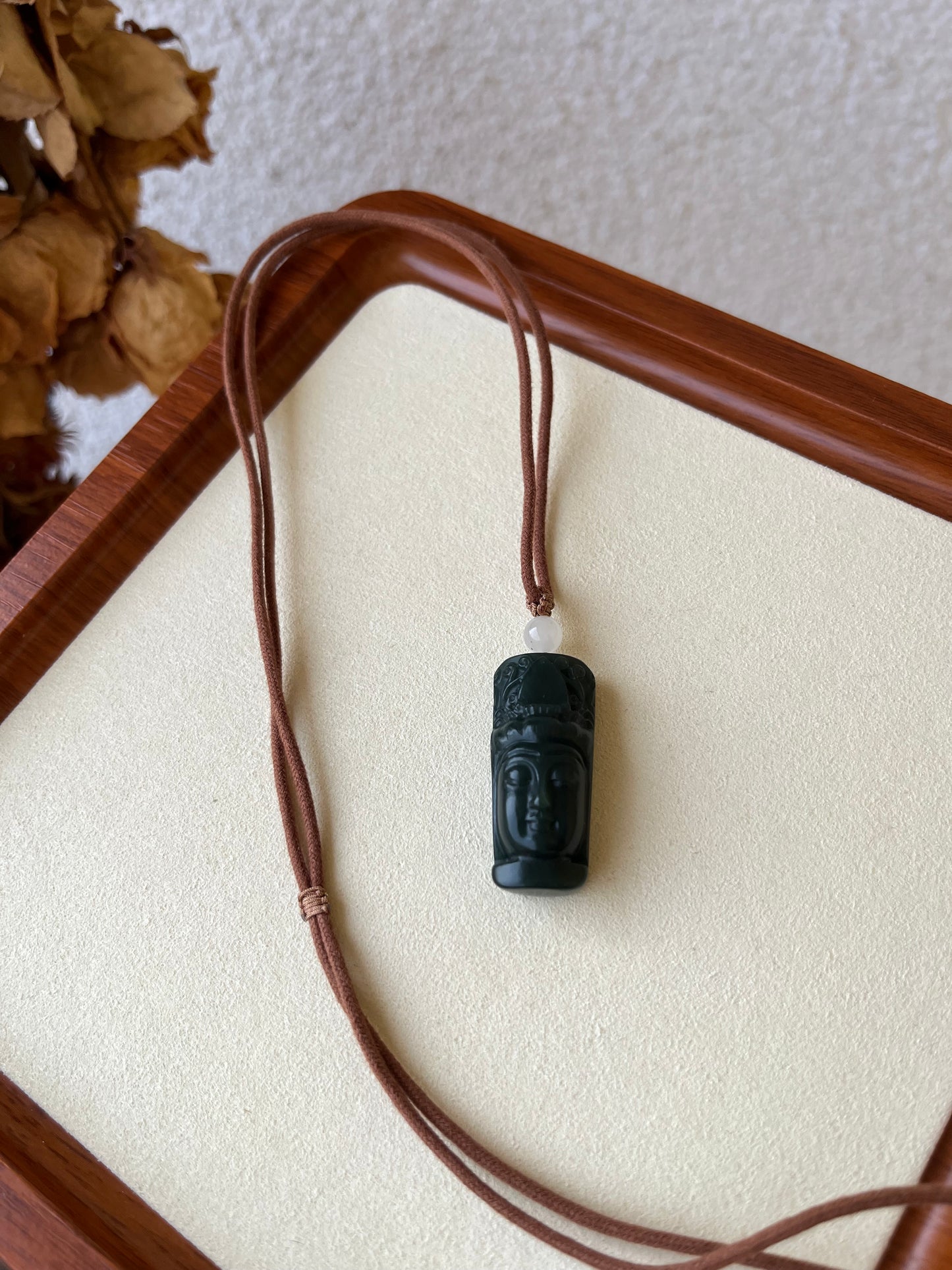 Hetian Jade Guanyin / Kwan Yin Head | 和田玉观音头吊坠