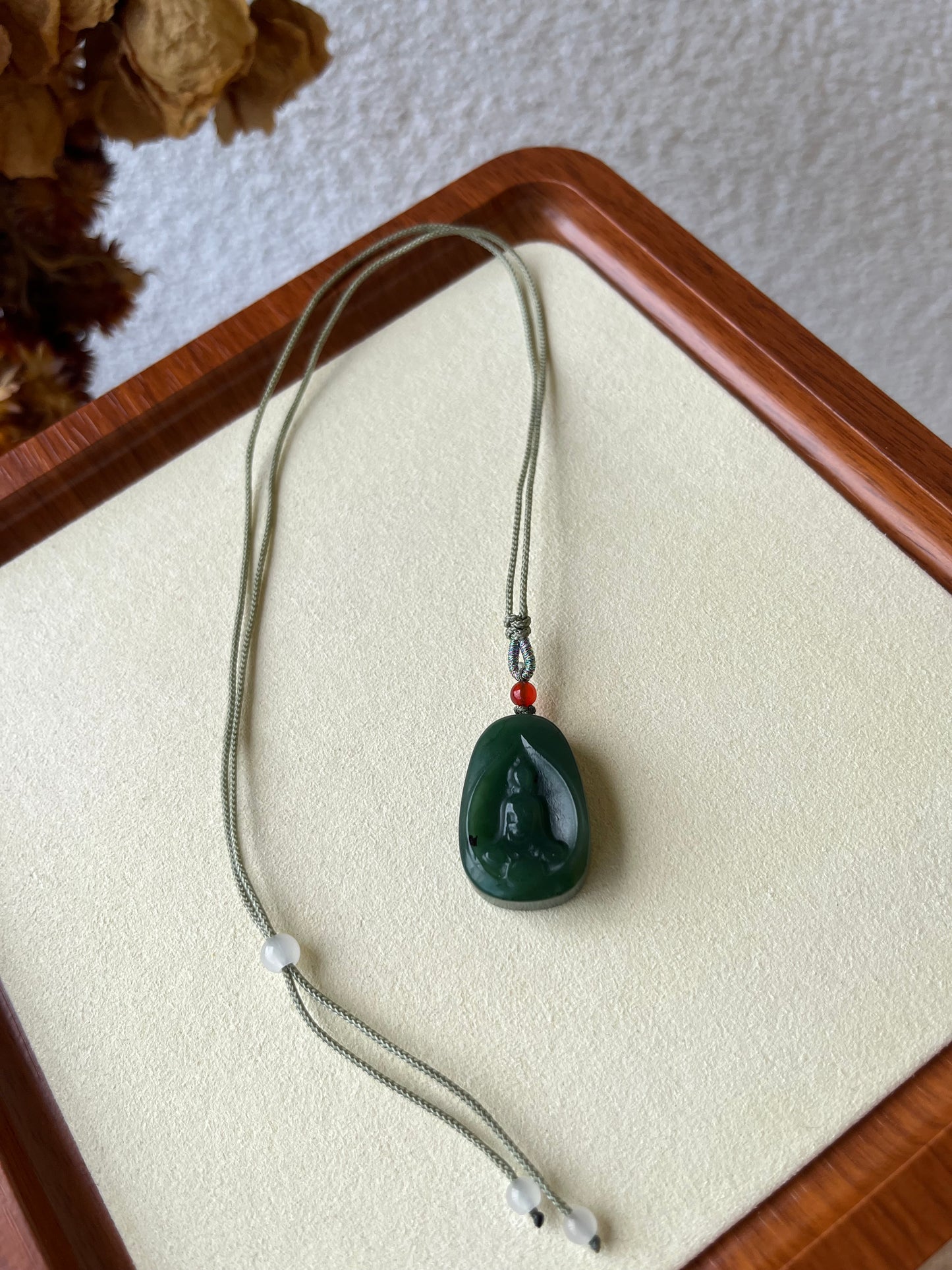 Green Hetian Jade Enlightenment Pendant | 和田碧玉悟道