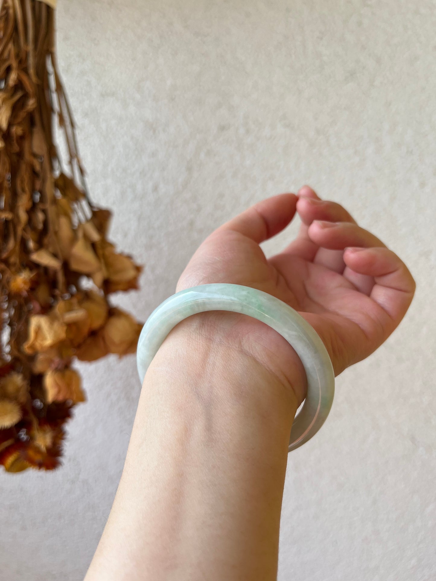 Natural White Jadeite Bangle 52mm, 翡翠圆条手镯