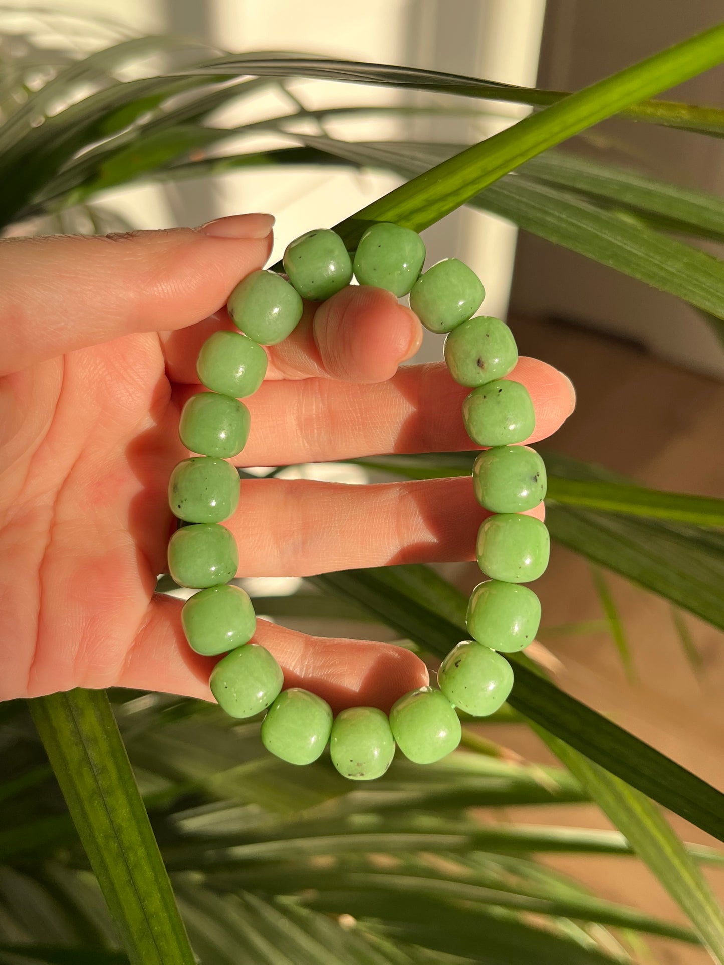 Light Green Hetian Jade Barrel Bead Bracelet 10mm x 9mm | 和田碧玉老型珠手串