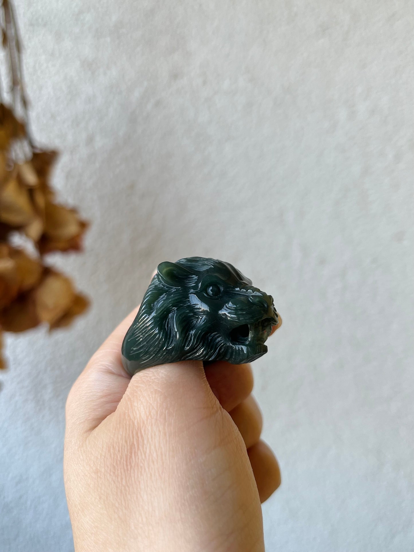 Hand Carved Hetian Jade Lion Head Thumb Ring, 手雕和田青玉细料狮头扳指