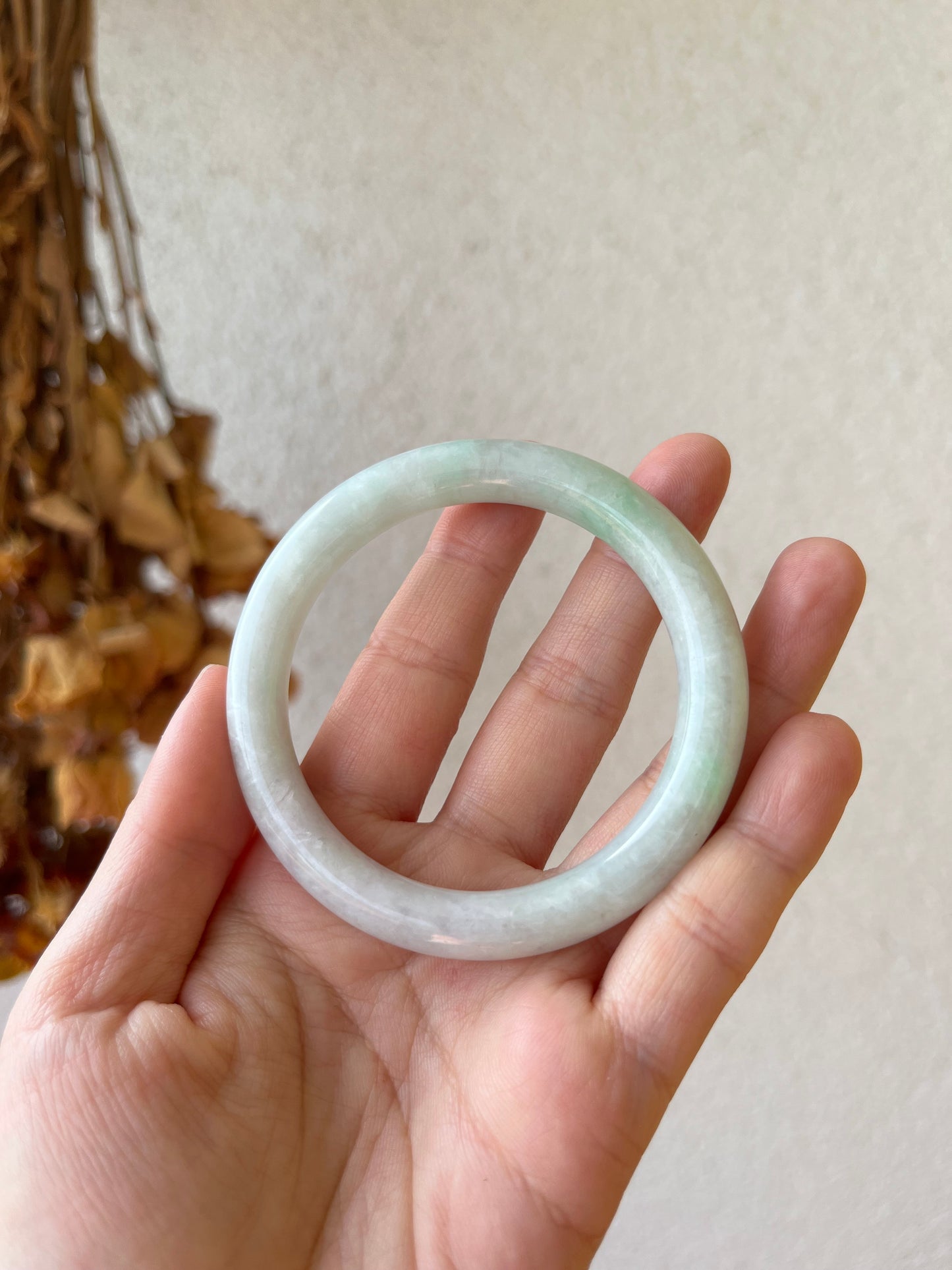 Natural White Jadeite Bangle 52mm, 翡翠圆条手镯