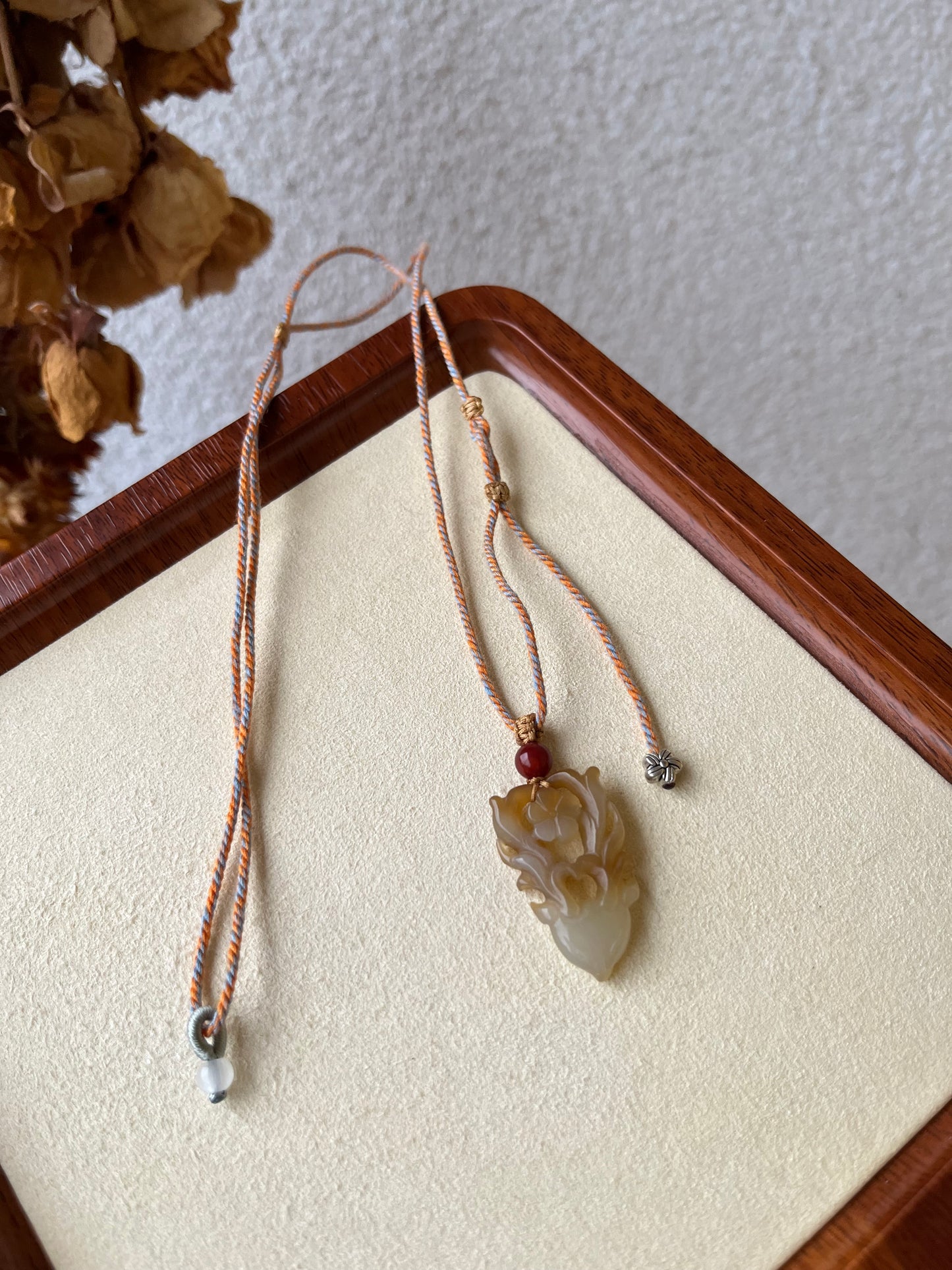 Hand Carved Brown And White Hetian Jade Deer | 手雕和田糖白梅花鹿， 一路生花