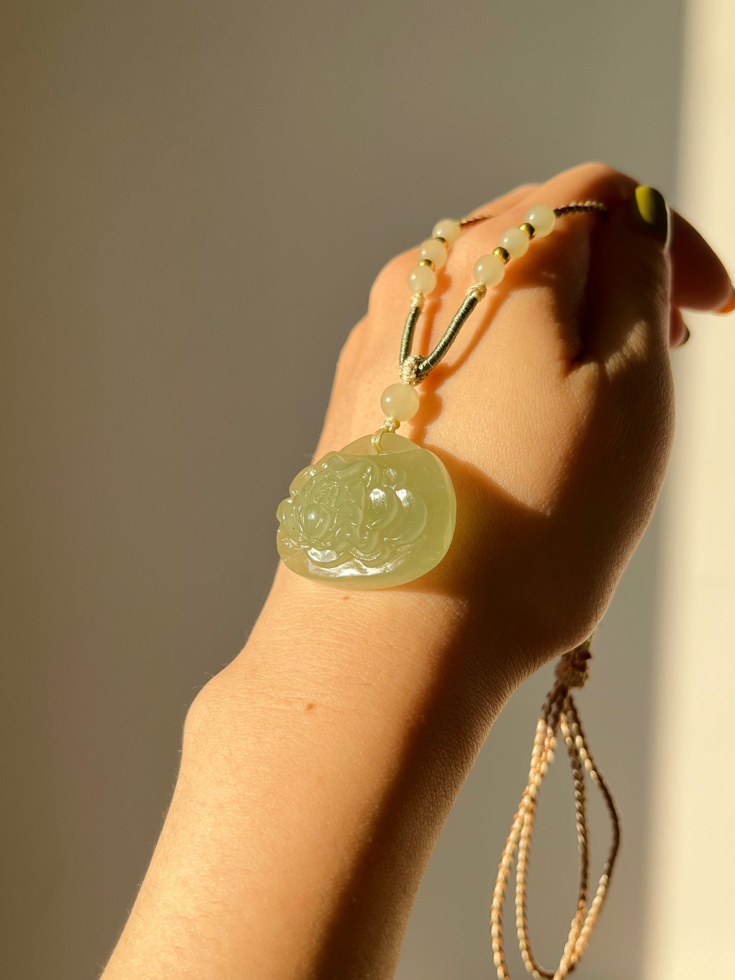 Hand Carved Hetian Jade Peony Flower Pendant, 青海冰晴水牡丹牌