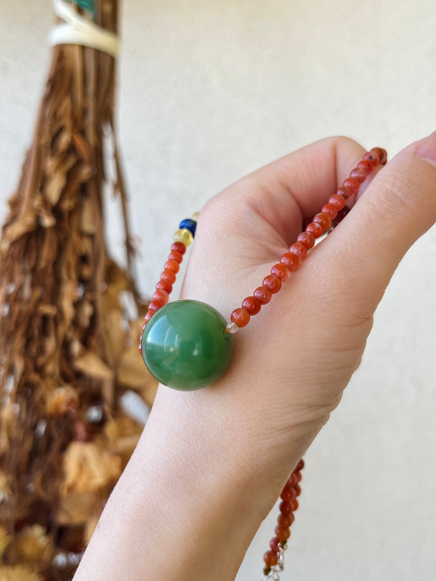 Handmade Nanhong Agate Beaded Necklace with a Single Big Green Hetian Jade Bead (20mm)