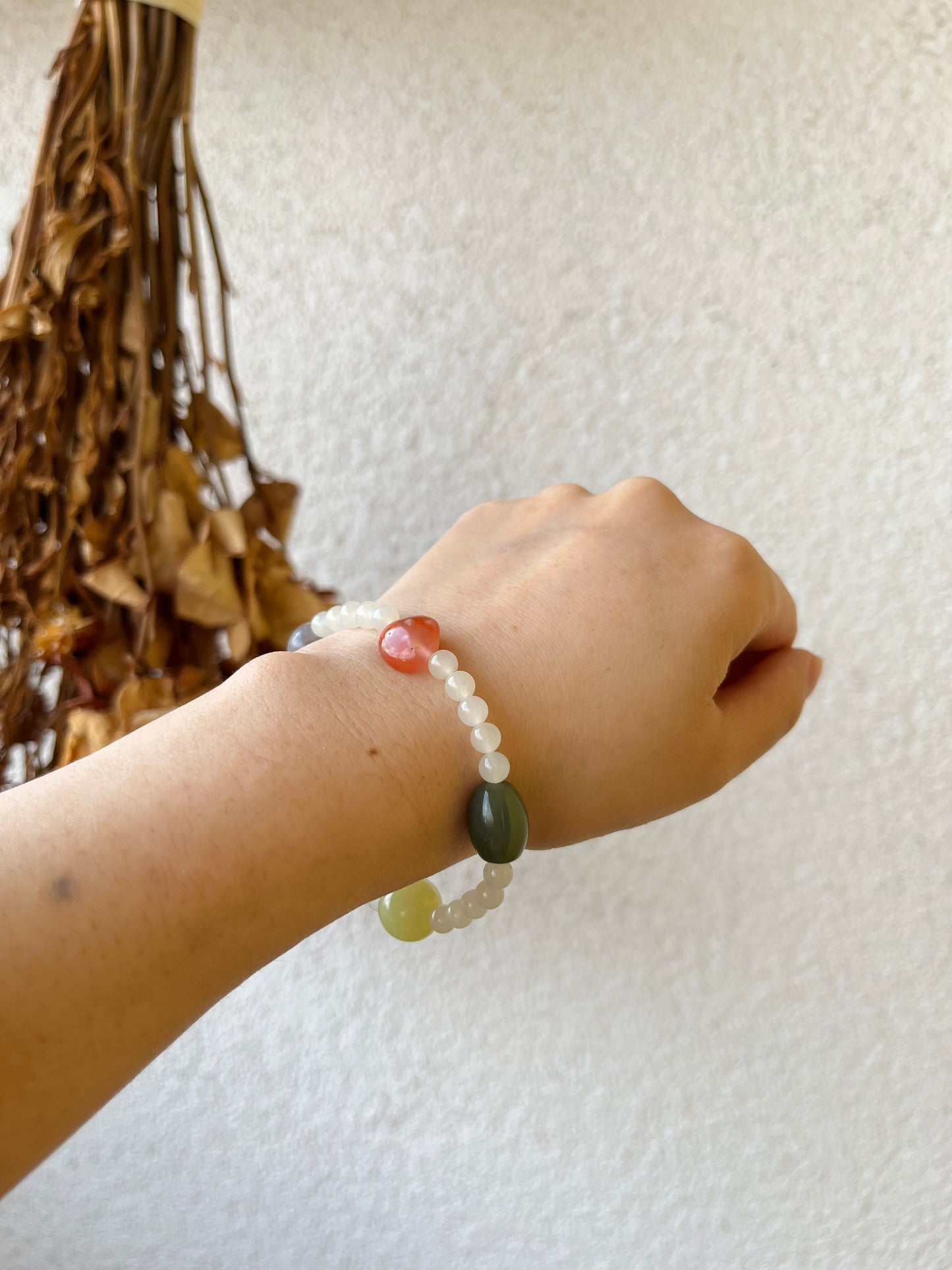 Multi-color Hetian Jade and Nanhong Agate Beaded Bracelet