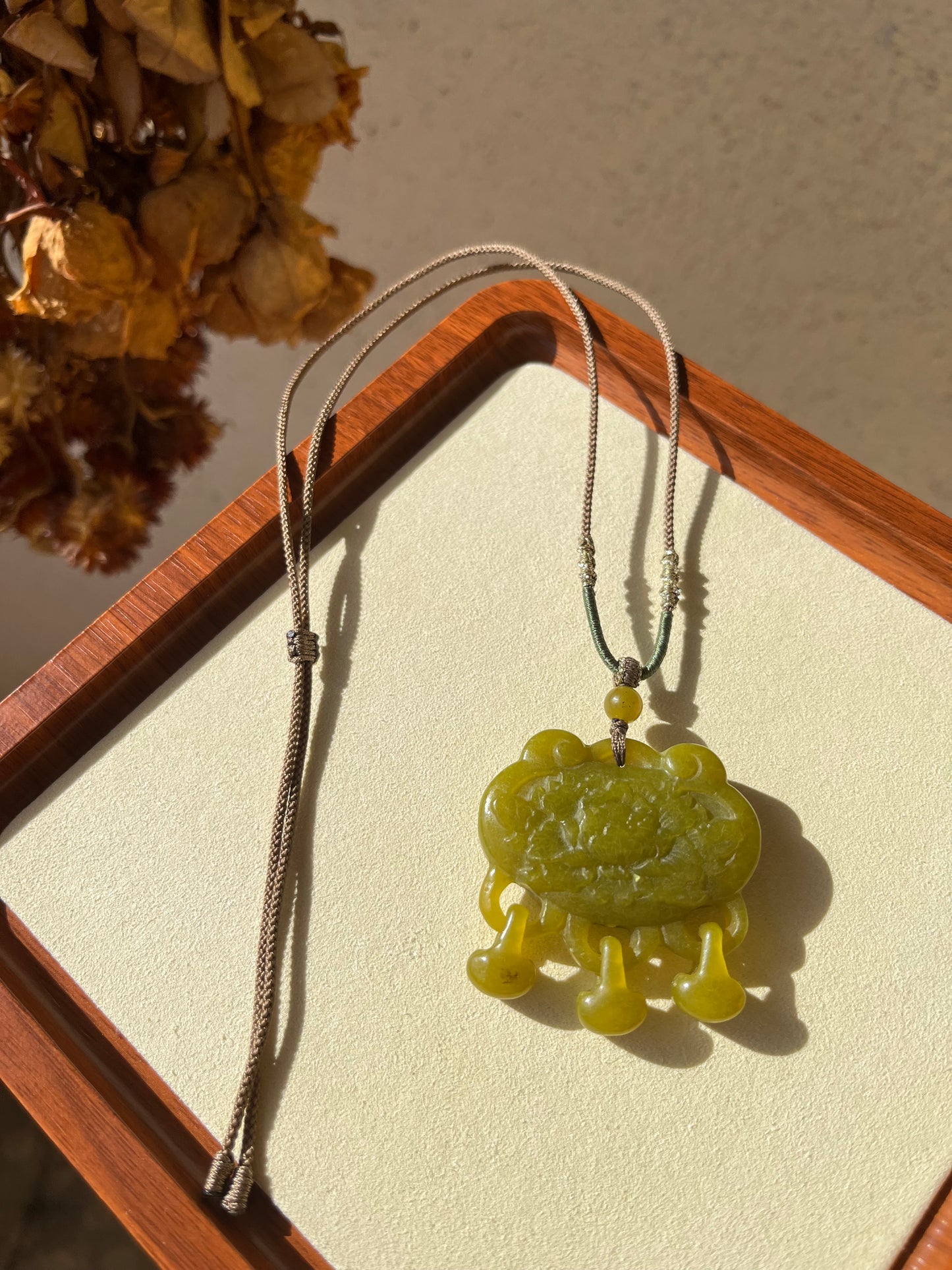 Green Xiu Jade Peony Blessing Lock Pendant