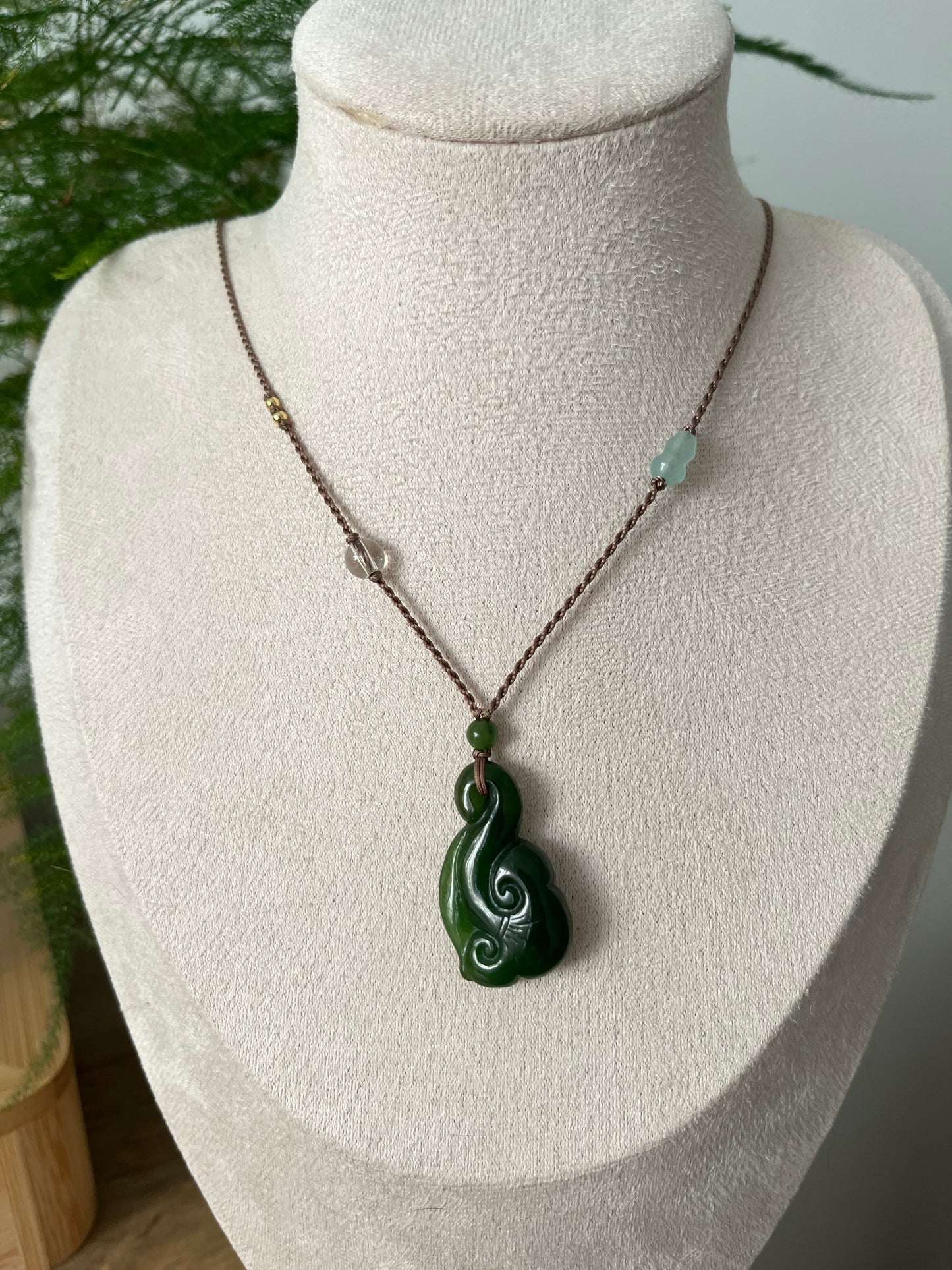 Hand Carved Green Hetian Jade Ruyi Pendant | 老矿碧玉小如意