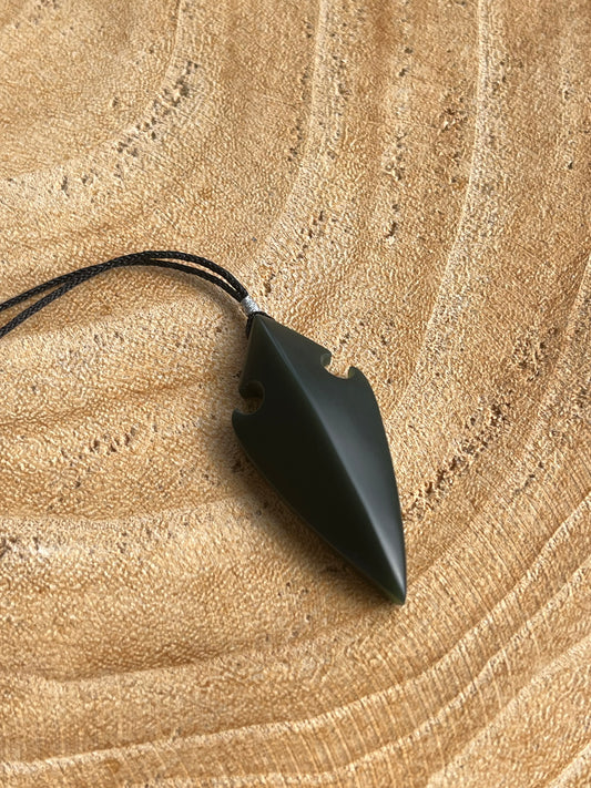 Premium Dark Green Hetian Jade Shield Pendant | 新疆和田一细塔青盾牌