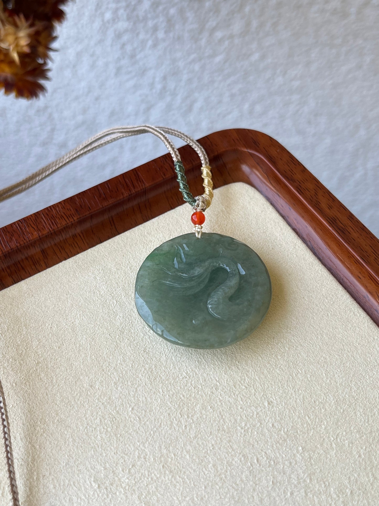 Light Green Jadeite Dragon Pendant | 翡翠龙牌