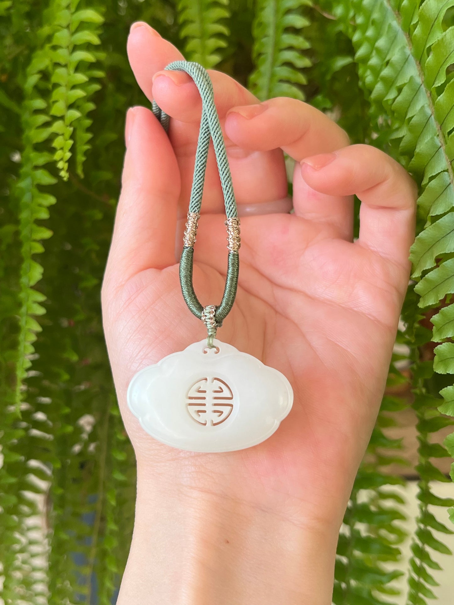 Mutton Fat Jade Auspicious Clouds Ruyi Pendant | 新疆羊脂白玉祥云如意锁