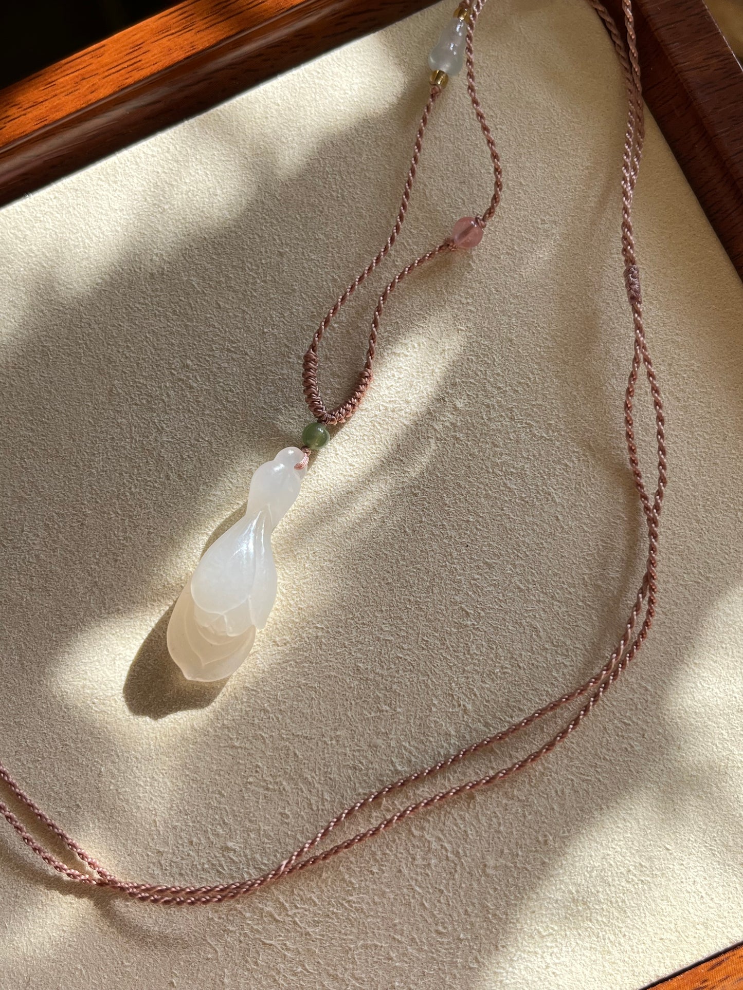 Hand Carved Icy Pink Hetian Jade Magnolia | 手雕和田冰粉玉兰