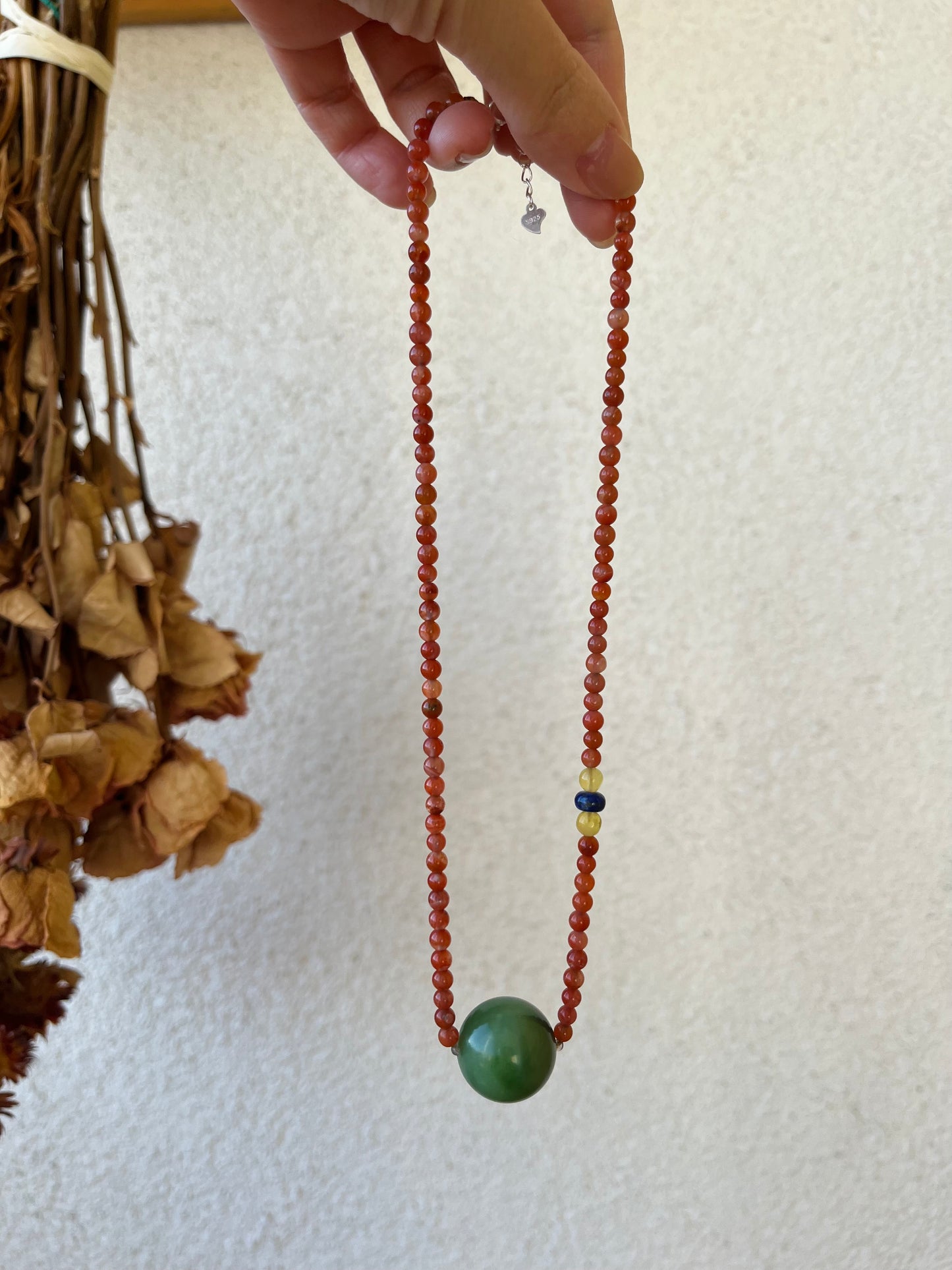 Handmade Nanhong Agate Beaded Necklace with a Single Big Green Hetian Jade Bead (20mm)