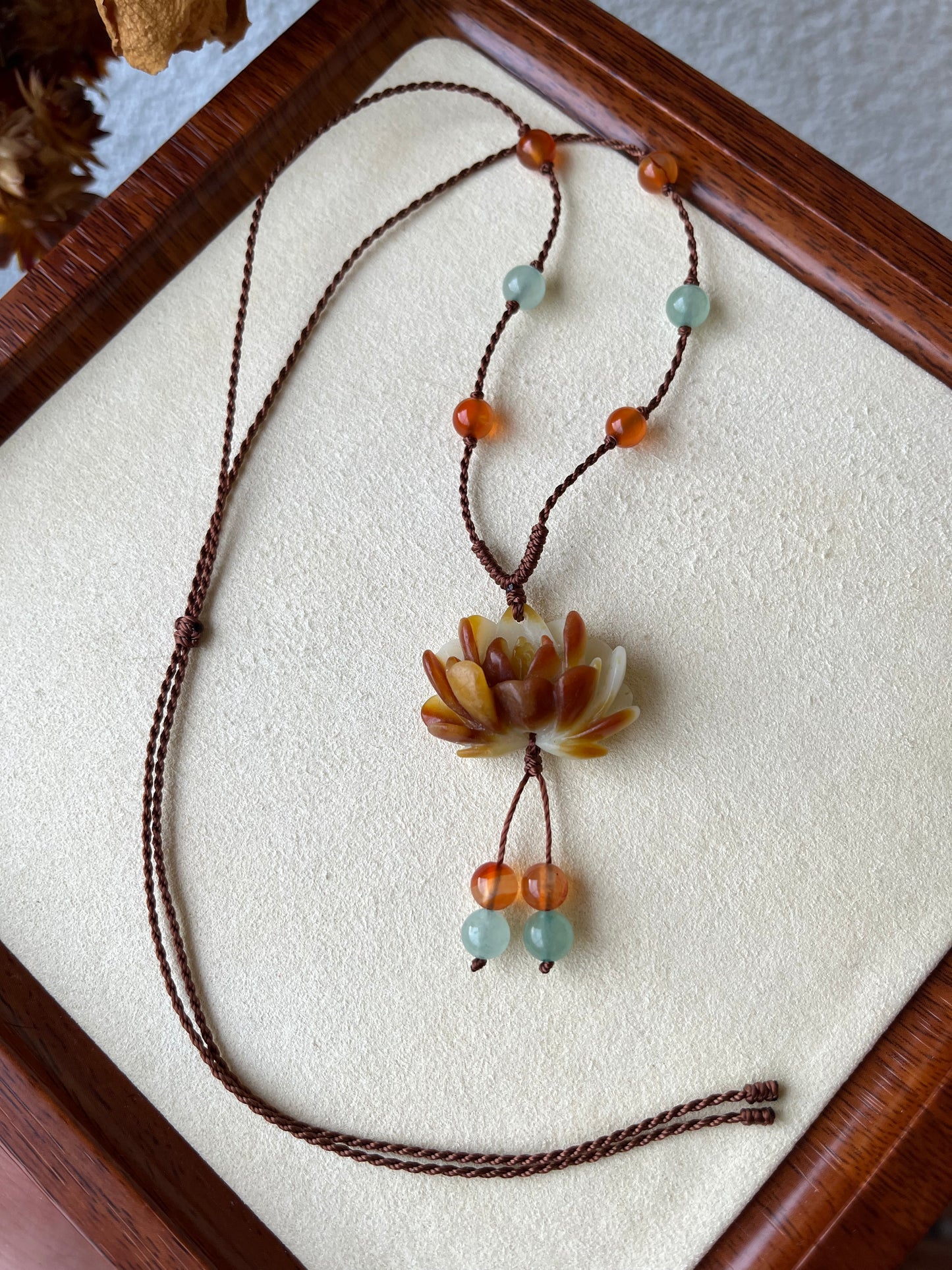 Hand Carved Xiu Jade Peony Pendant | 手雕岫玉牡丹