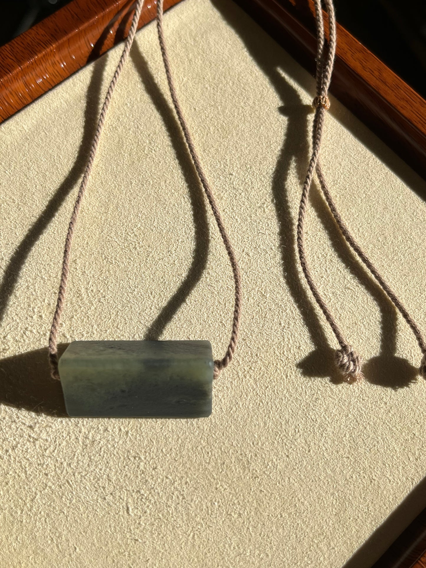 Ancient Style Qinghua Hetian Jade Triangle Pendant | 和田青花古风吊坠