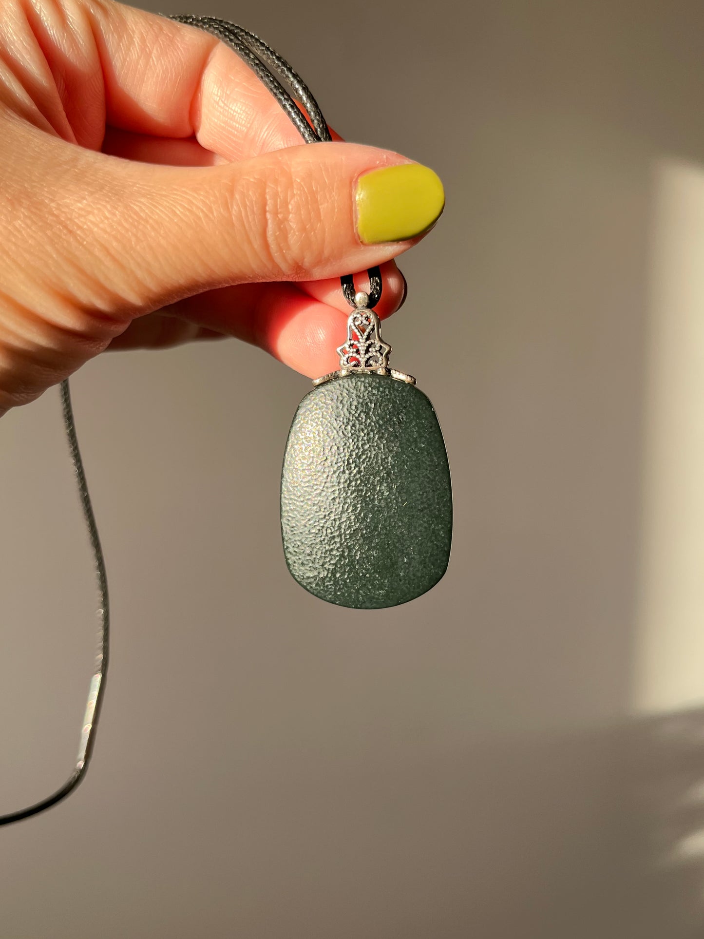 Vintage Style Carved Hetian Jade Plum Blossom Pendant, 和田青玉复古银扣头梅花牌