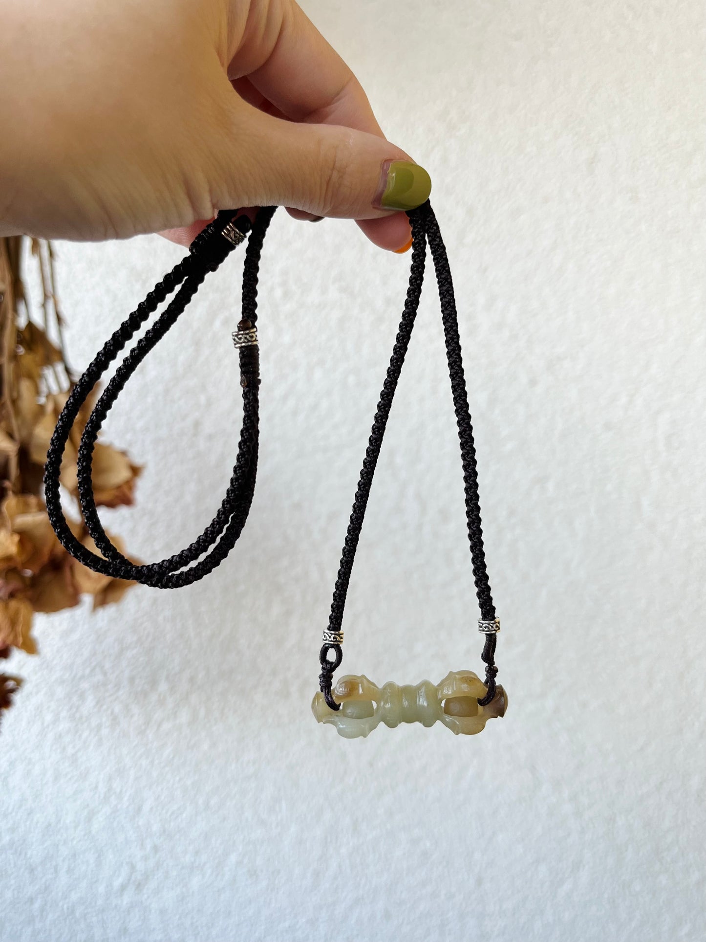 Hand Carved Brown Hetian Jade Vajra Pendant, 手雕和田蓝糖金刚杵
