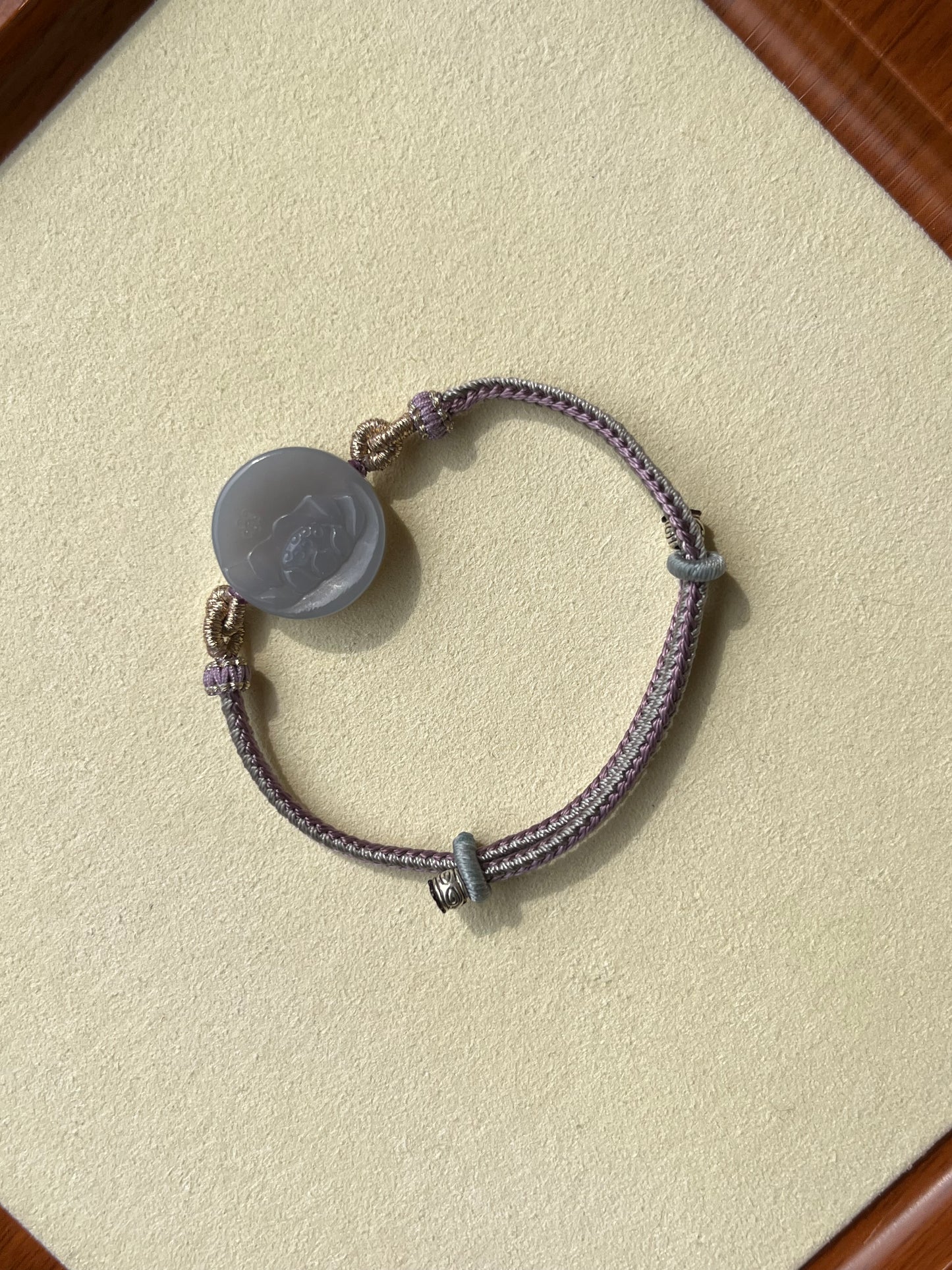 Hand Carved Smoky Purple Hetian Jade Lotus Bracelet | 手雕烟紫荷花手牌