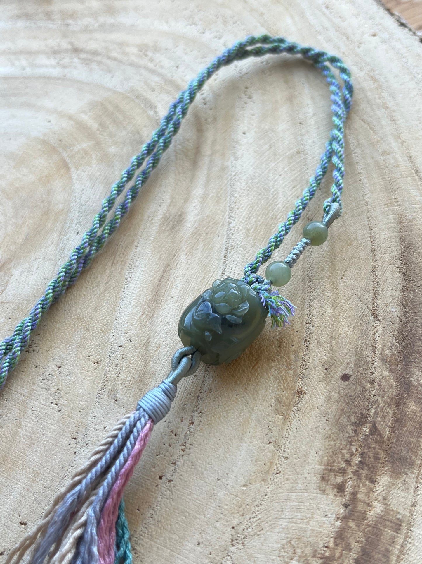 Designed Necklace with a Hand Carved Hetian Green Jade Lotus and Bird Bead, 和田手雕碧玉鸟戏荷花桶珠