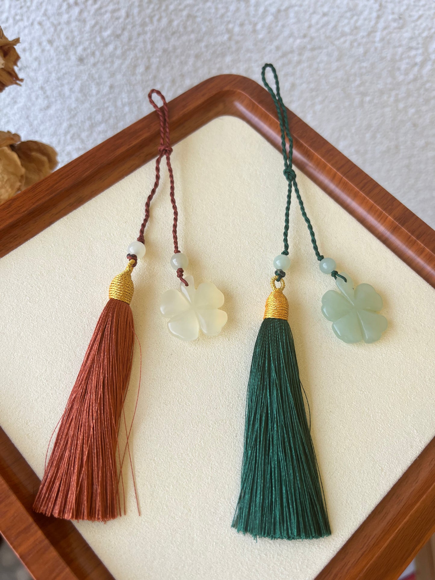 Handmade Xiu Jade Four Leaf Clover Bag Charm | 岫玉四叶草包挂
