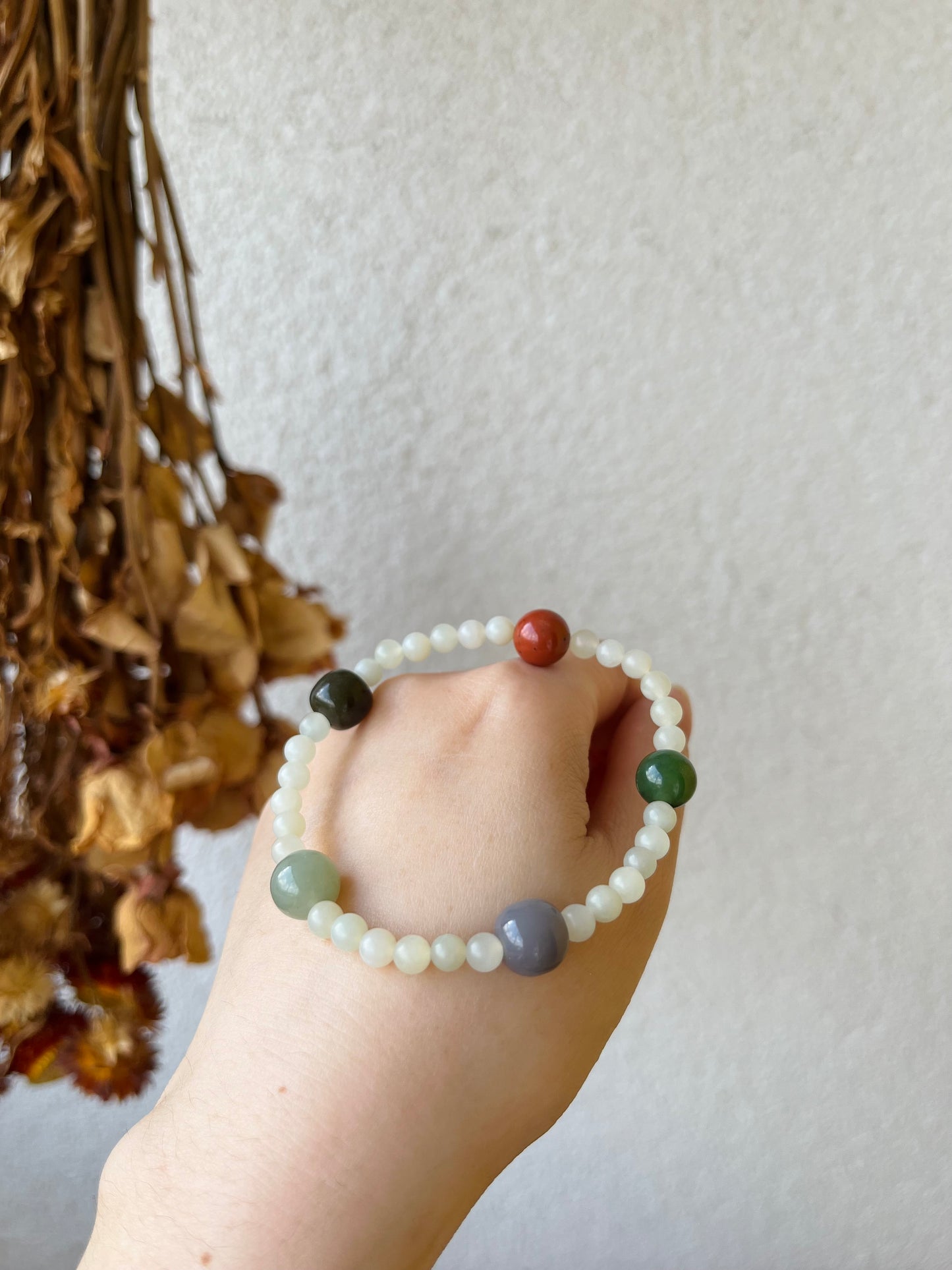 Multi-color Hetian Jade and Nanhong Agate Beaded Bracelet
