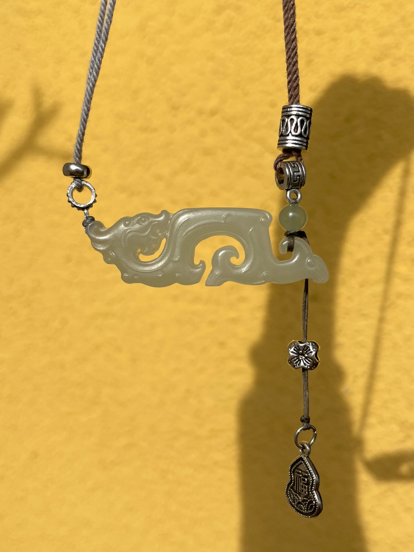 Designed Necklace with a Hand Carved Jade Chinese Antique-style Dragon Pendant, 设计款手雕和田晴水仿古龙吊坠