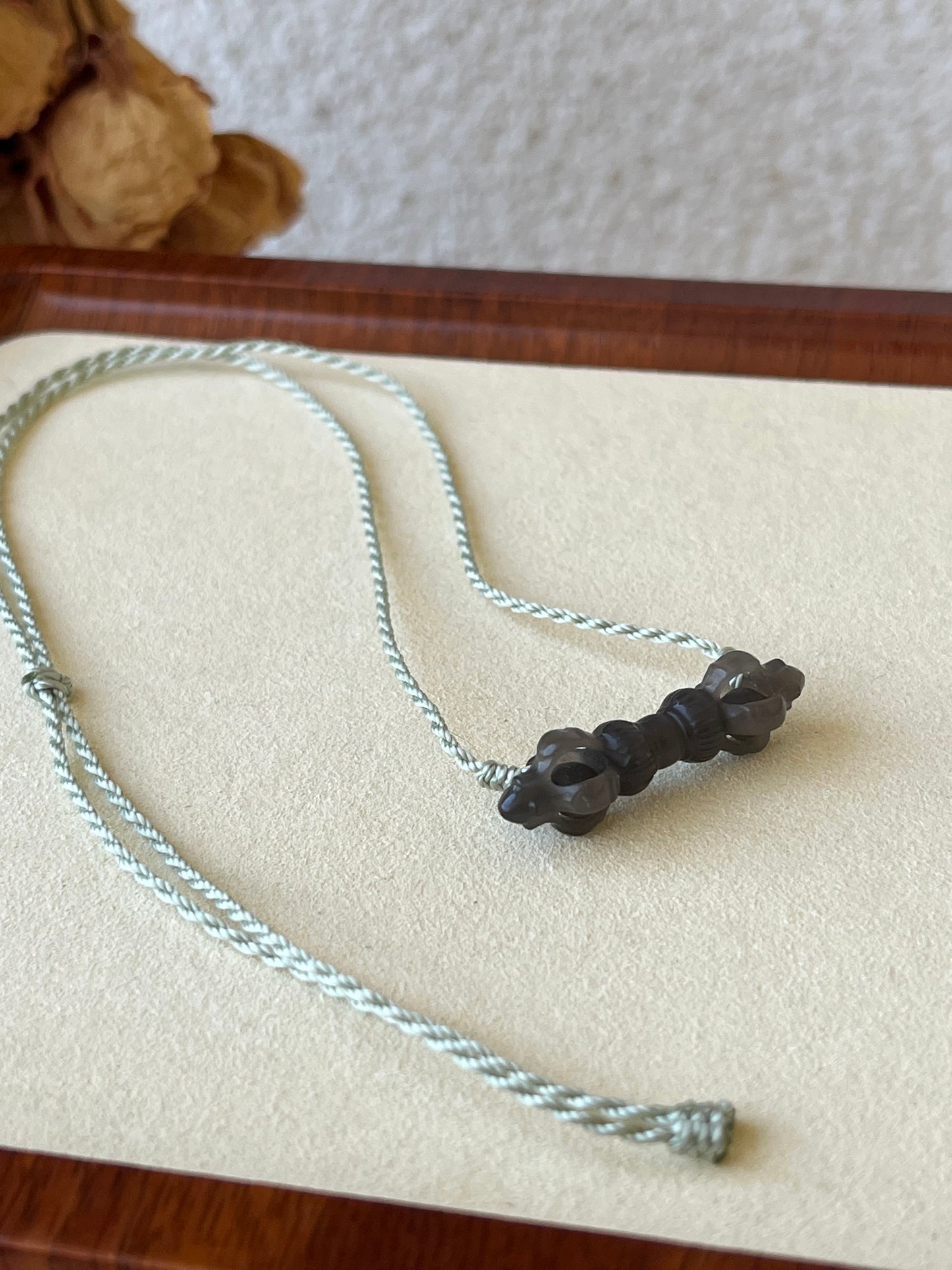 Small Dark Grayish Purple Hetian Jade Vajra Necklace | 和田浓烟紫小金刚杵锁骨链