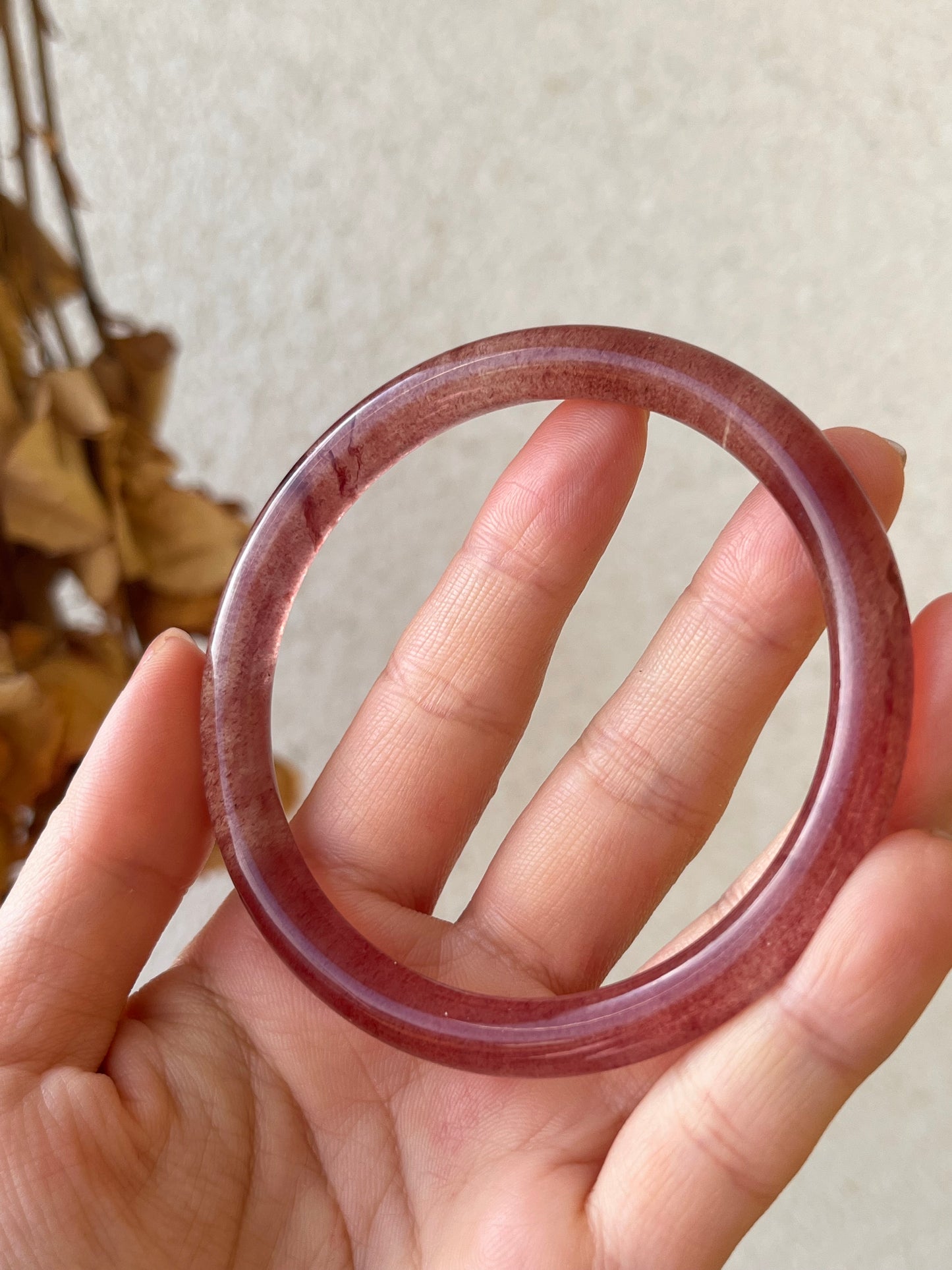 Strawberry Quartz Bangle 61mm， 草莓晶手镯