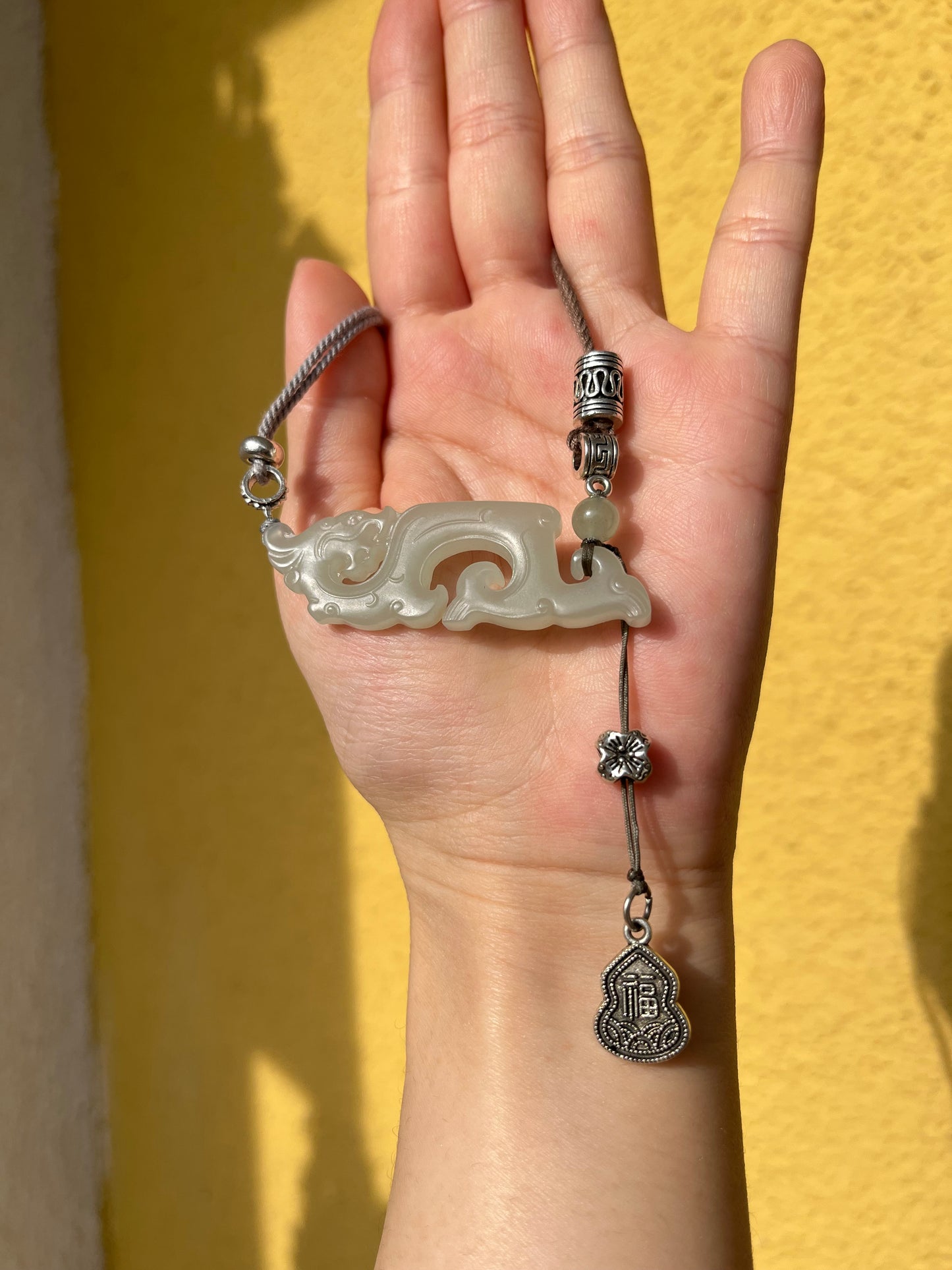 Designed Necklace with a Hand Carved Jade Chinese Antique-style Dragon Pendant, 设计款手雕和田晴水仿古龙吊坠