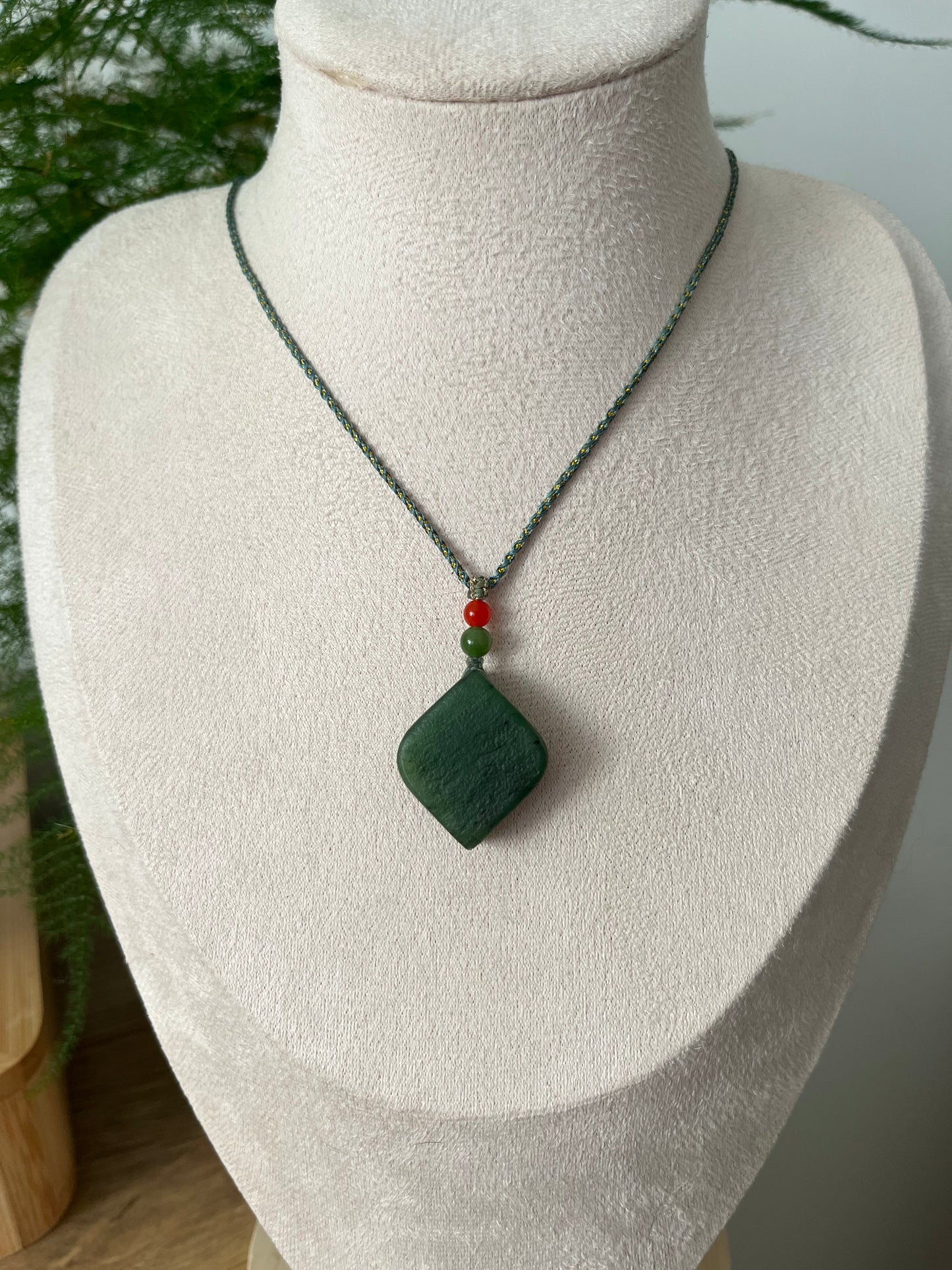 Green Hetian Jade Ancient-style Small Rhombus-shaped Pendant