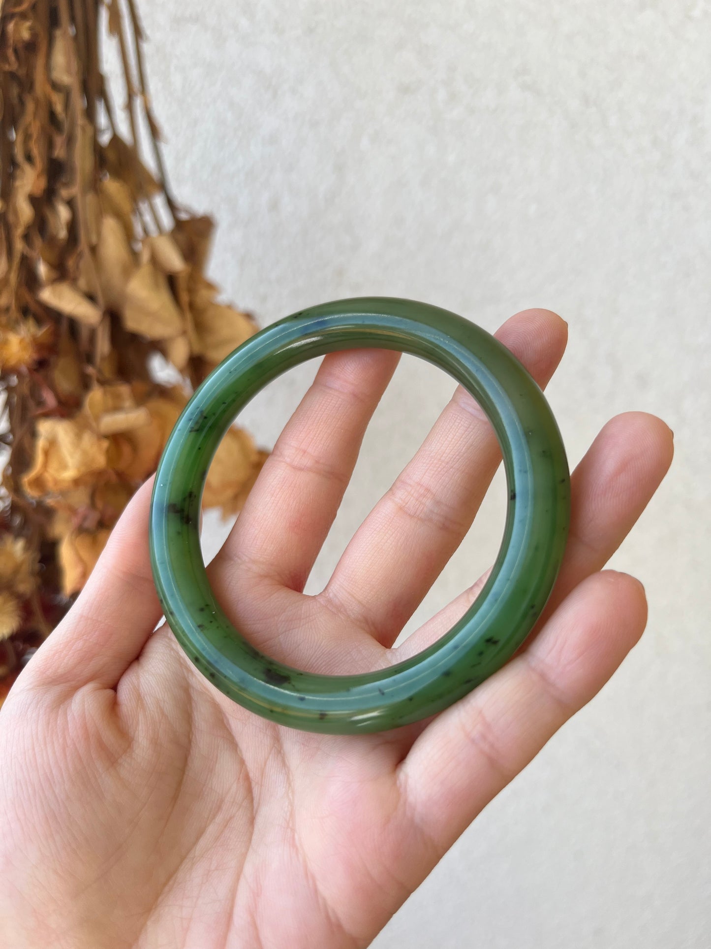 Green Hetian Jade Bangle 58mm, 碧玉猕猴桃圆条手镯