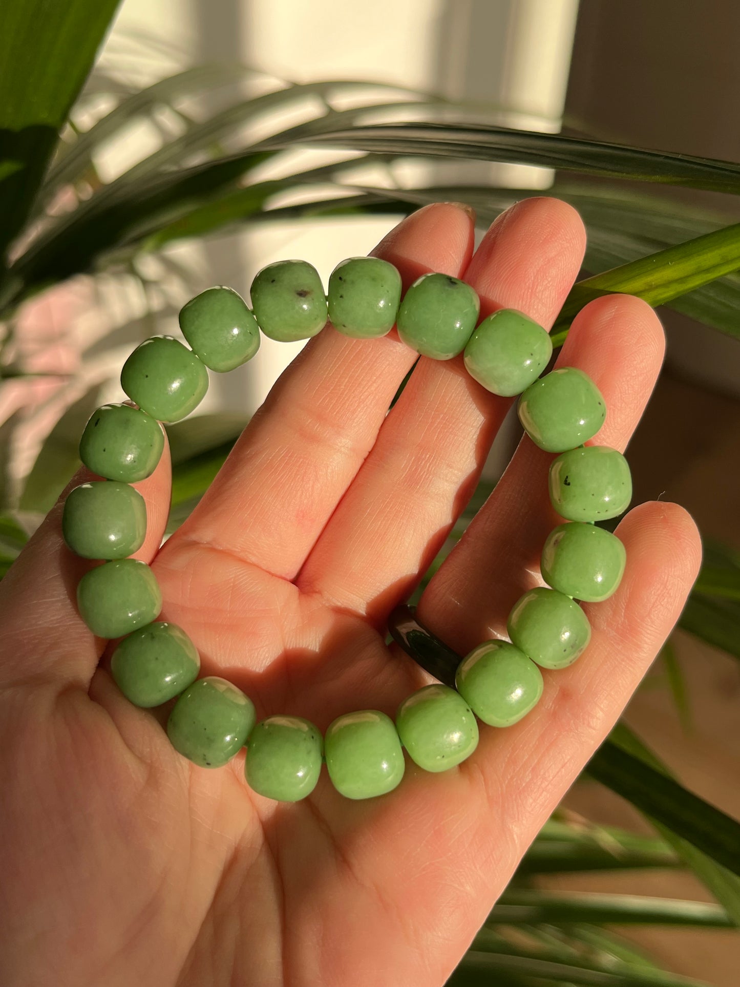 Light Green Hetian Jade Barrel Bead Bracelet 10mm x 9mm | 和田碧玉老型珠手串