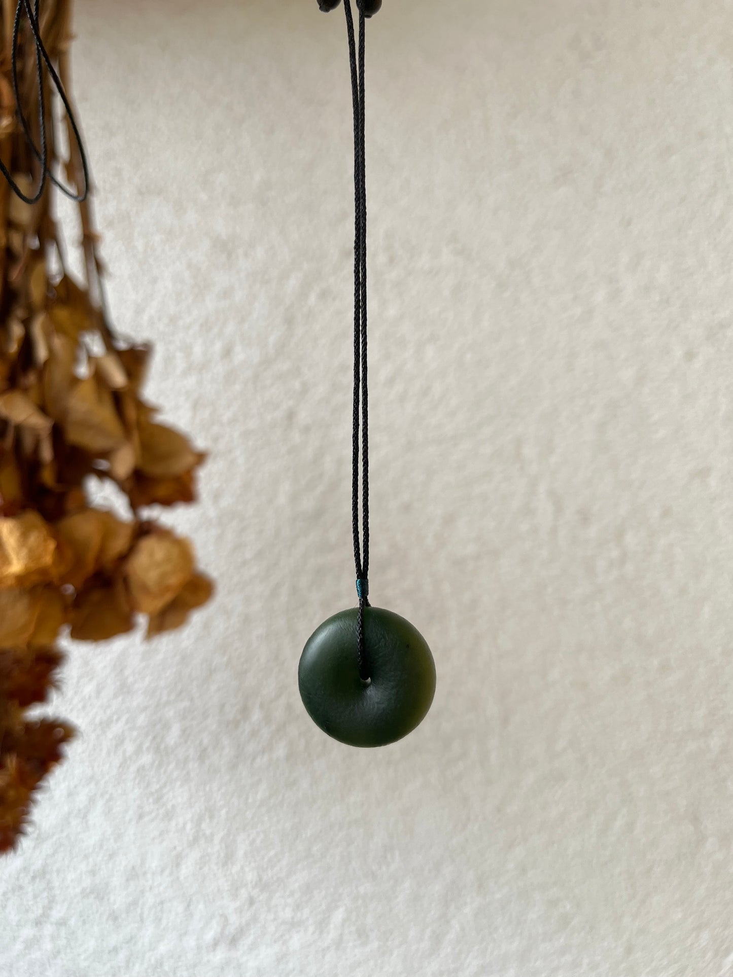 Antique-style Dark Green Hetian Jade Safety Clasp Pendant, PI pendant | 和田碧玉古风平安扣