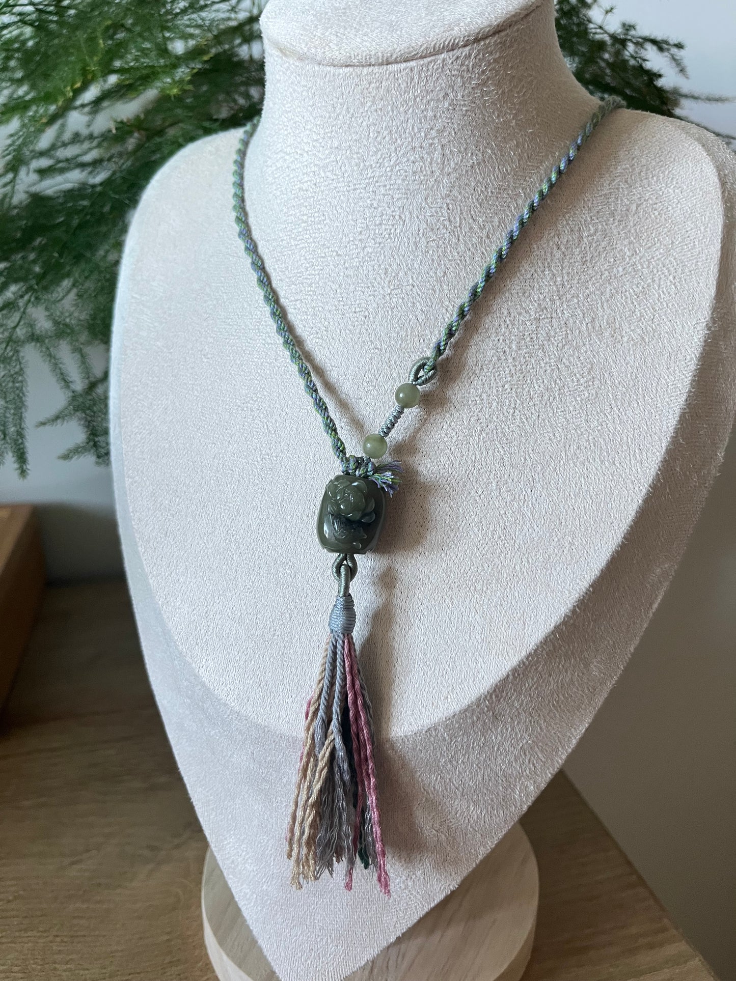 Designed Necklace with a Hand Carved Hetian Green Jade Lotus and Bird Bead, 和田手雕碧玉鸟戏荷花桶珠