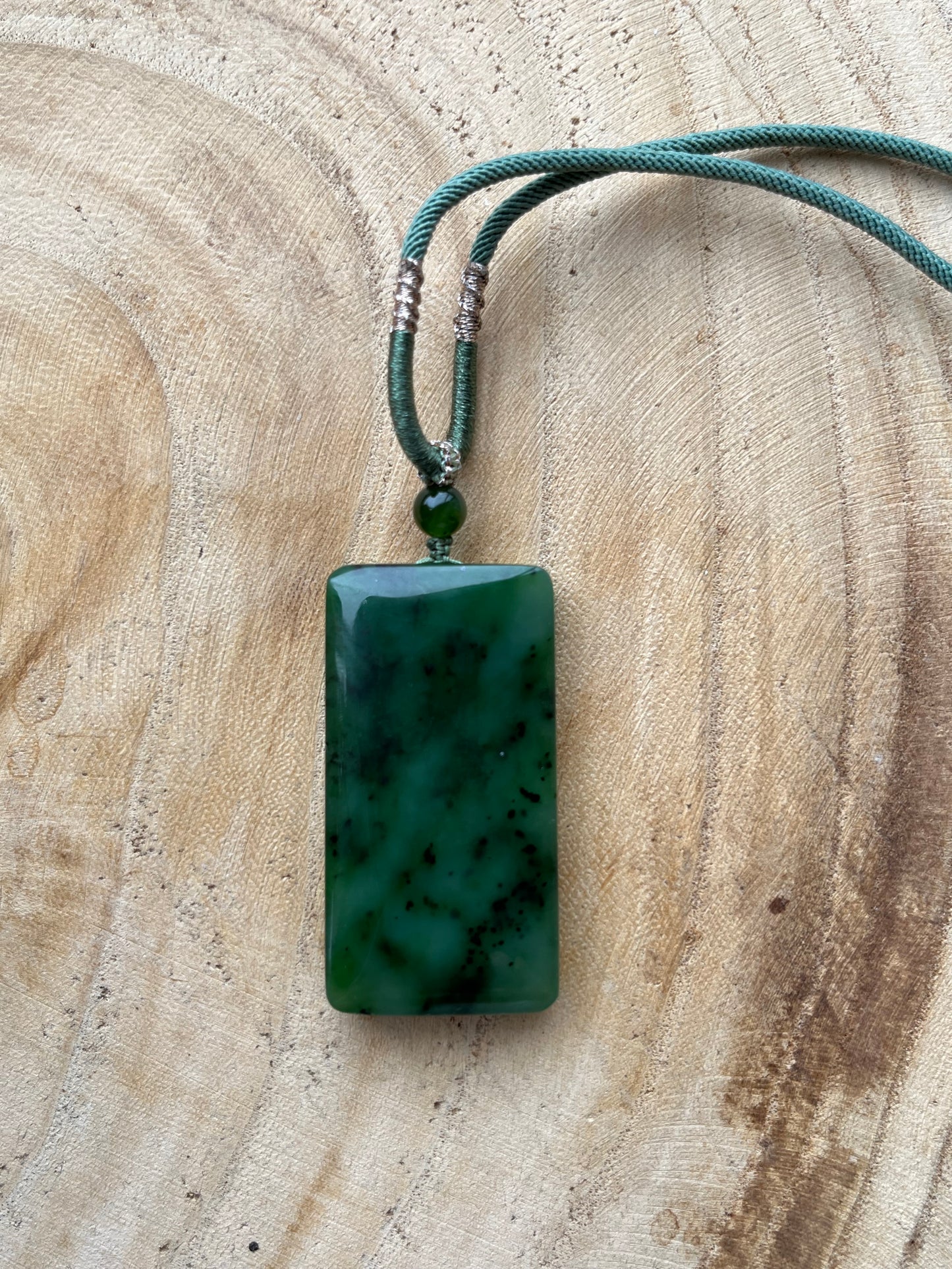 Necklace with a Green Hetian Jade Flat Pendant，和田老矿碧玉无事牌