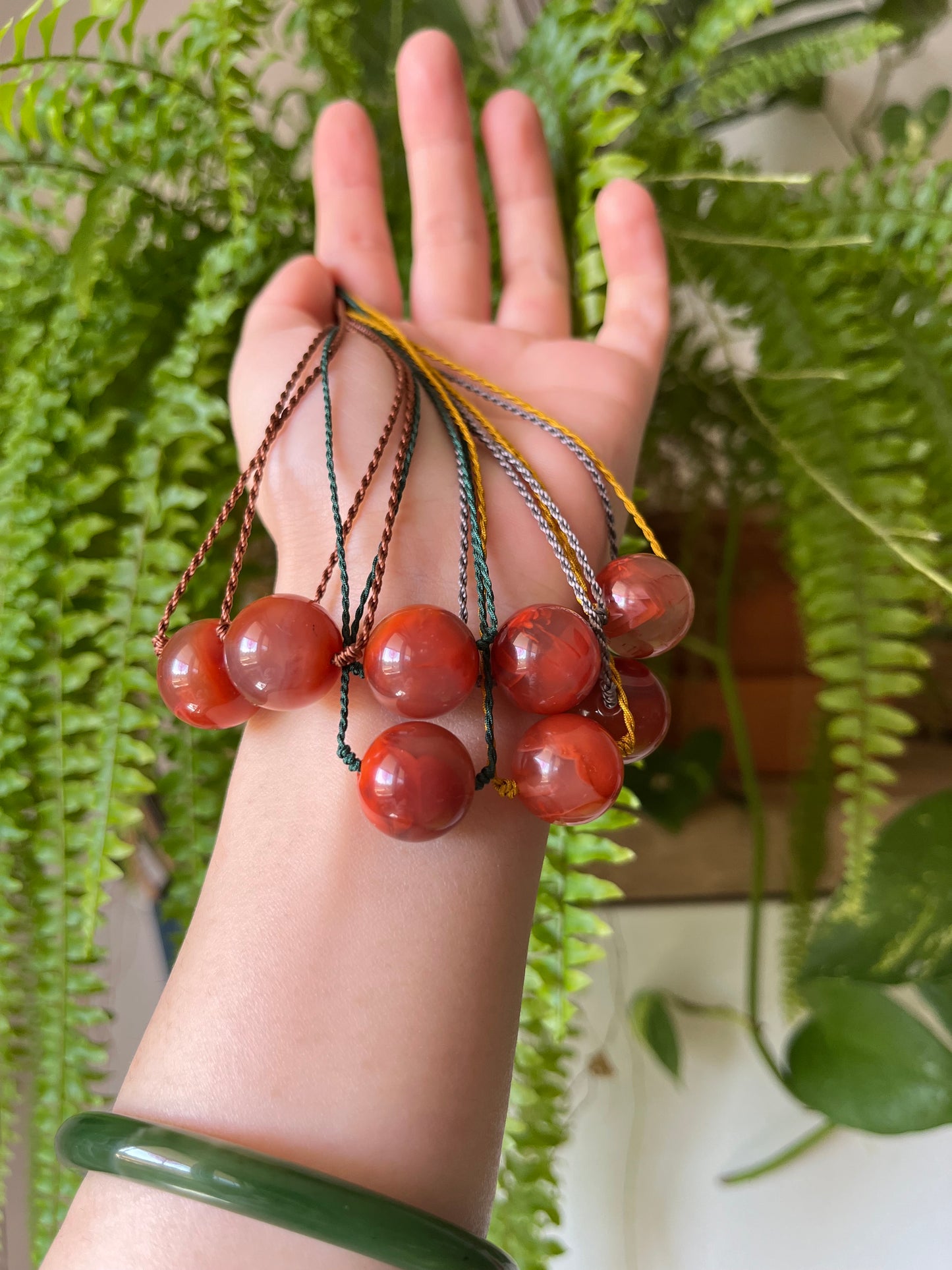 Frame Pattern Nanhong Agate Single Bead (16mm) Necklace | 南红火焰纹单珠路路通项链