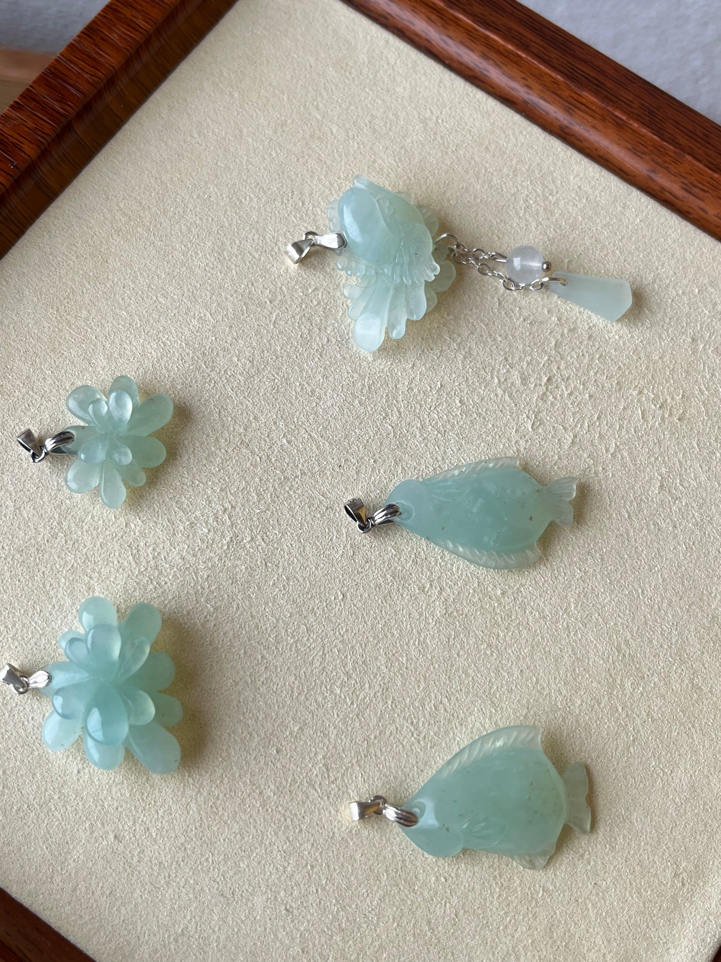 Hand Carved Blue Xiu Jade Pendants | 手雕岫玉天青冻小吊坠