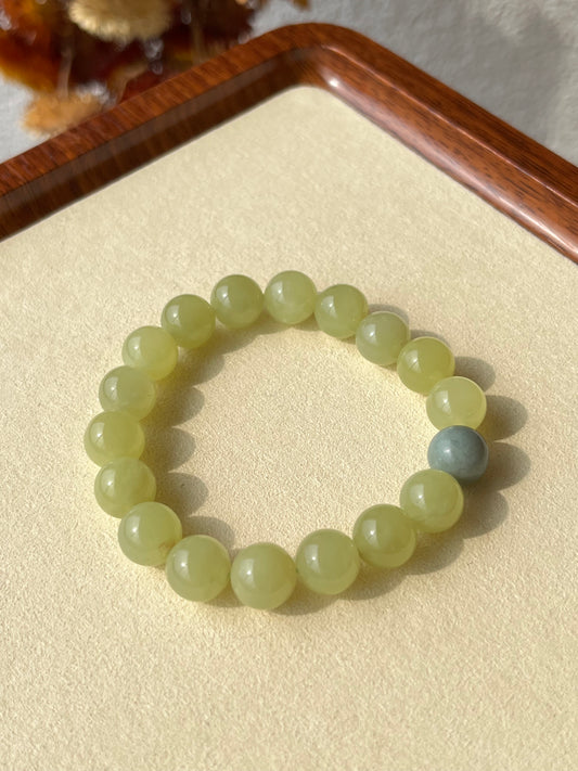 Yellow Hetian Jade Bracelet 10mm | 和田黄口带蓝皮珠手串