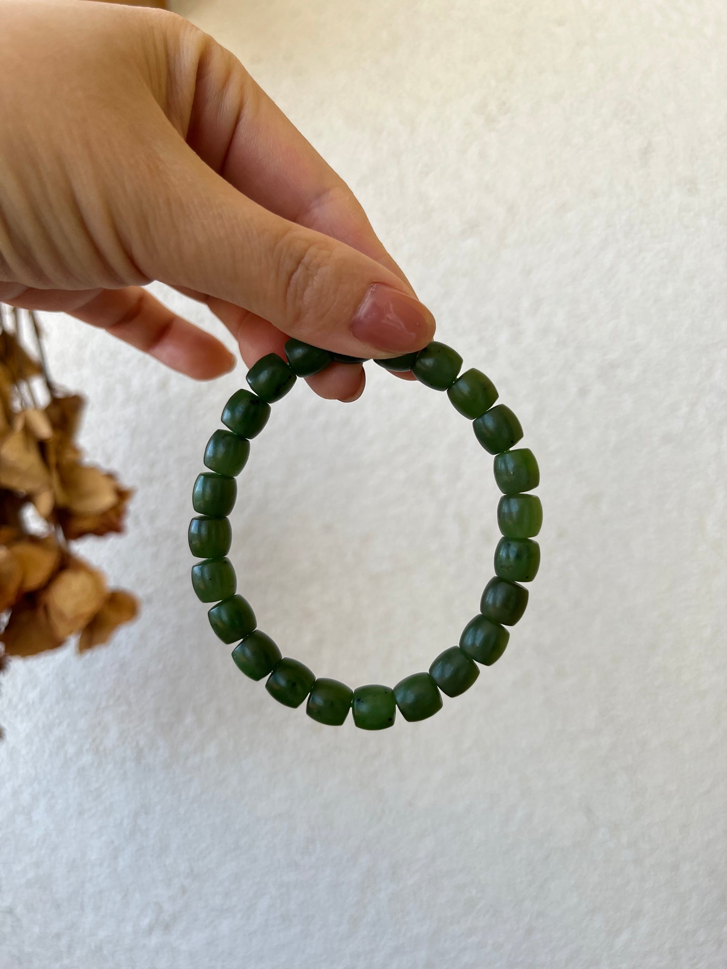 Green Hetian Jade Beaded Bracelet (8mm x 8mm)，碧玉直切手串