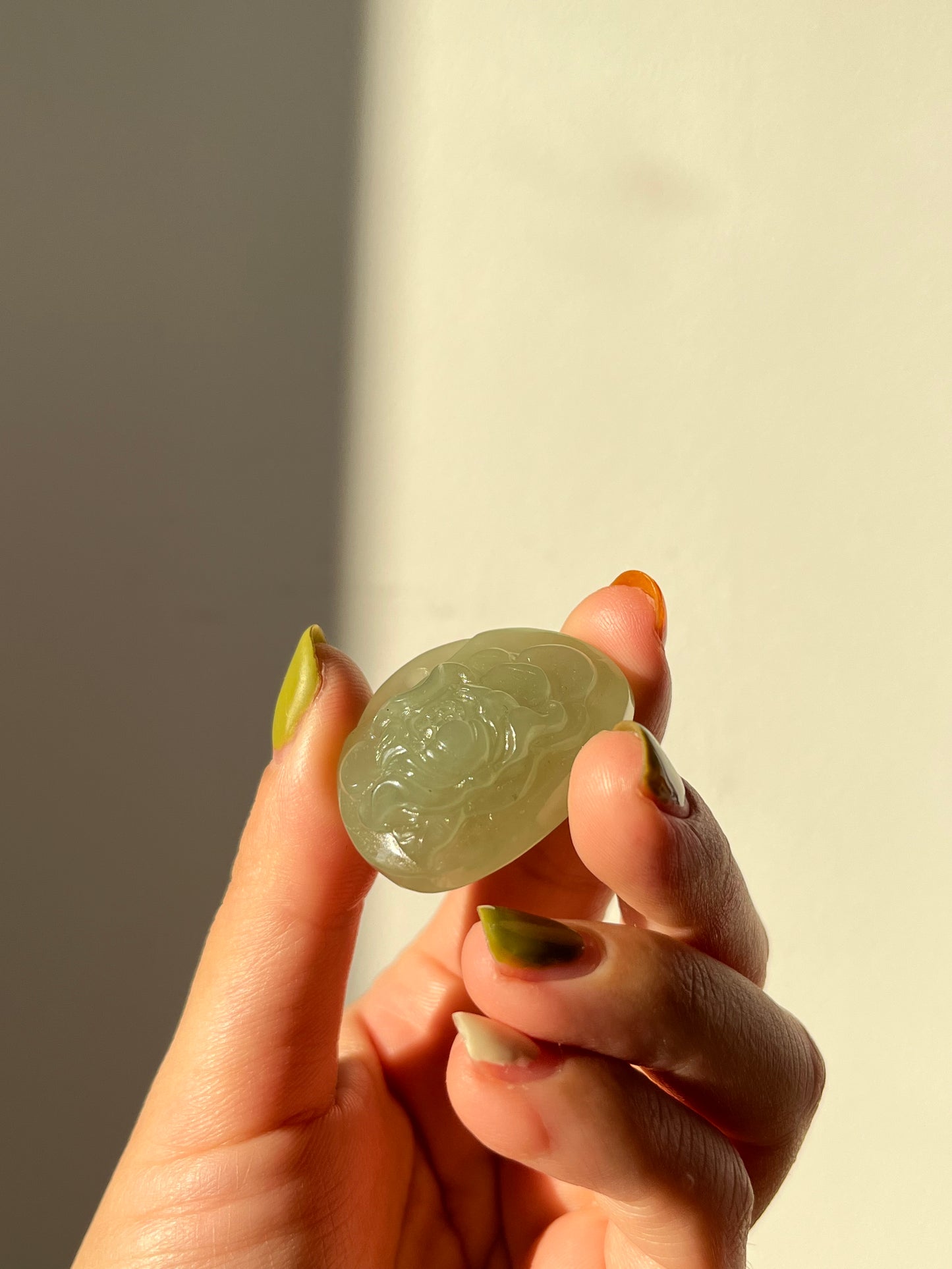 Hand Carved Hetian Jade Peony Flower Pendant, 青海冰晴水牡丹牌