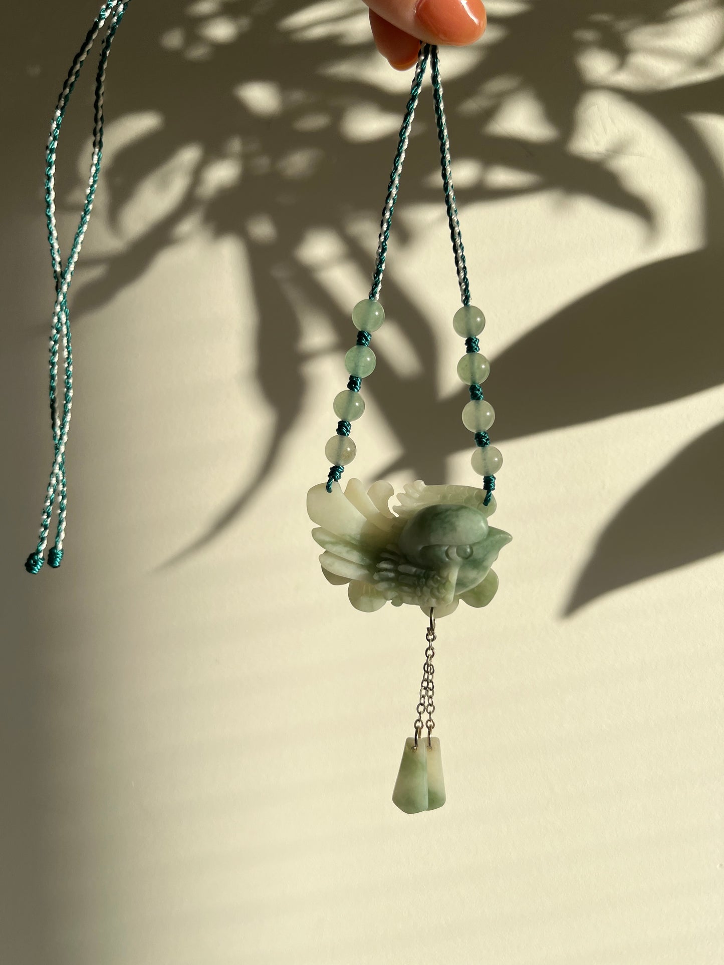 Hand Carved Green Xiu Jade Magpie | 手雕岫玉喜鹊