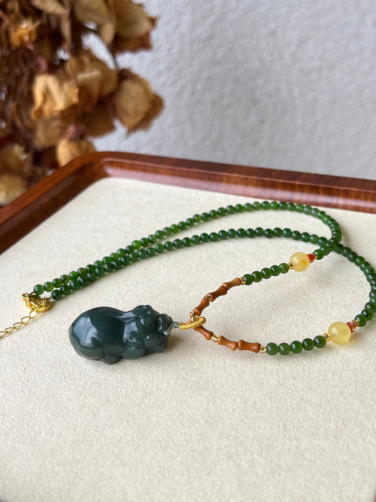 Hetian Green Jade Beaded Necklace with Hetian Jade Pixiu Pendant | 和田碧玉项链加湖水绿貔貅