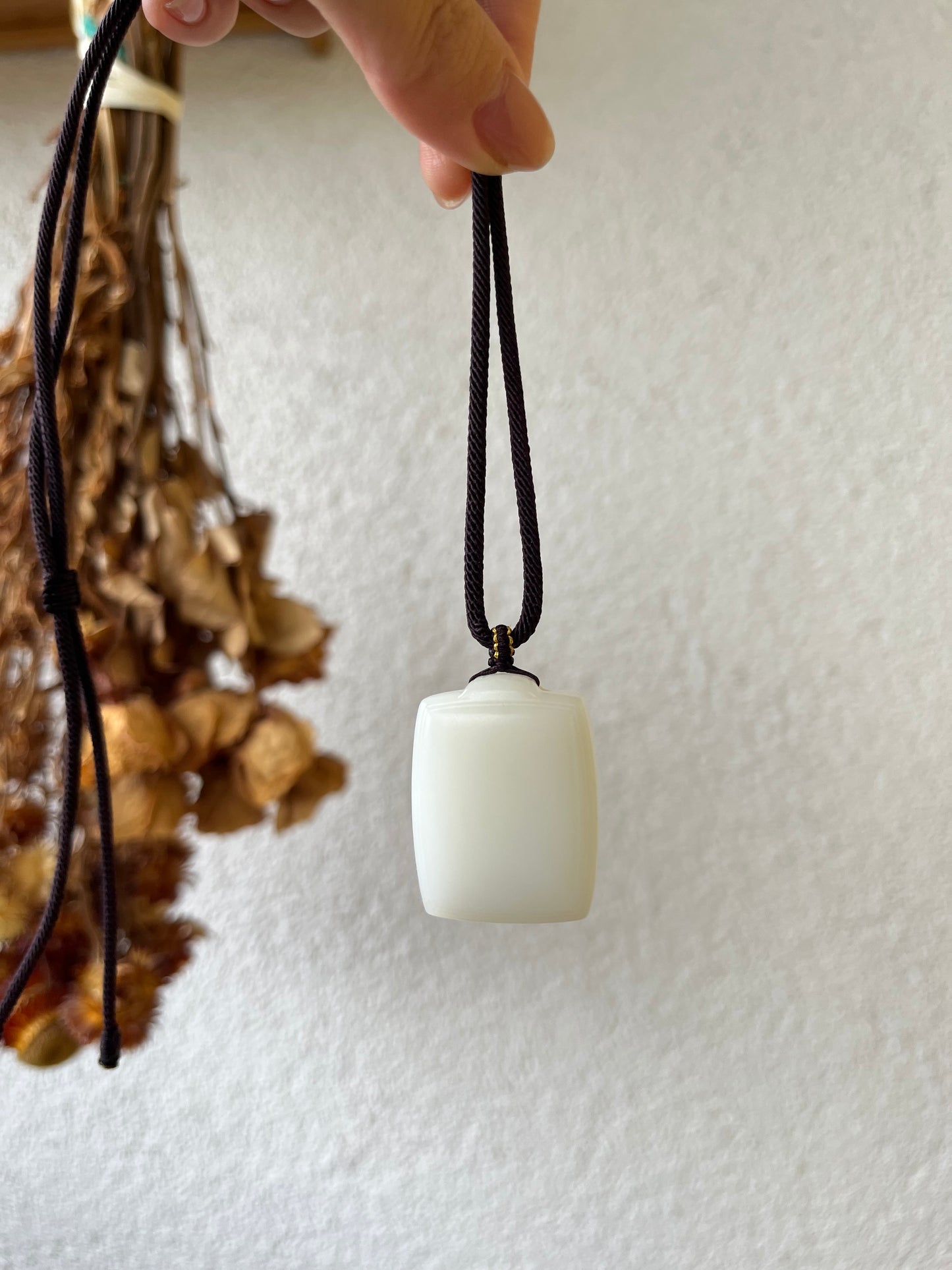 Hetian Jade Mutton Fat Flat Pendant | 新疆羊脂白玉无事牌