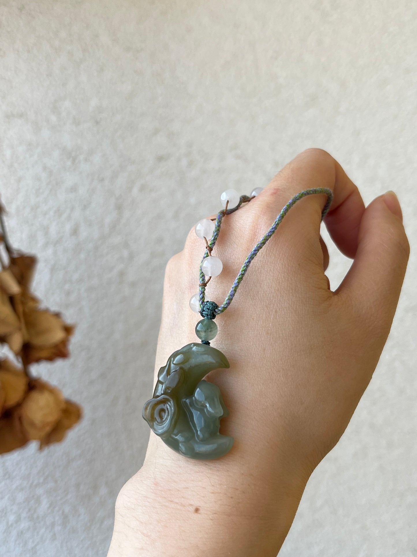 Handmade Necklace with a Cute Hand Carved Jade Rabbit on the Moon Pendant，手雕蓝糖月亮兔